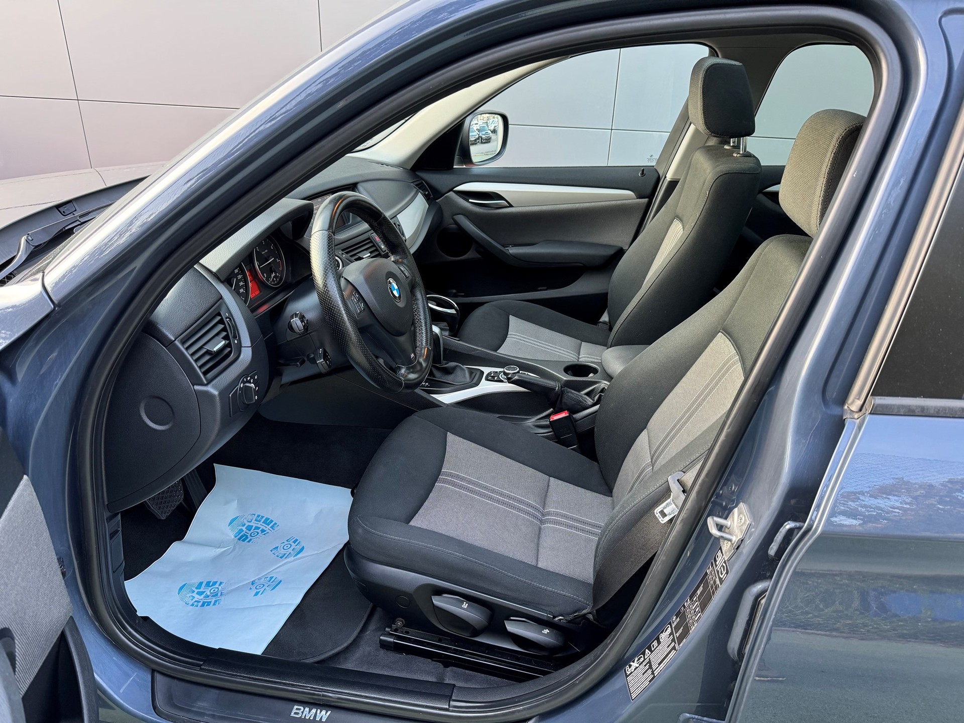 BMW X1 xDrive 18d Steptronic-image-9