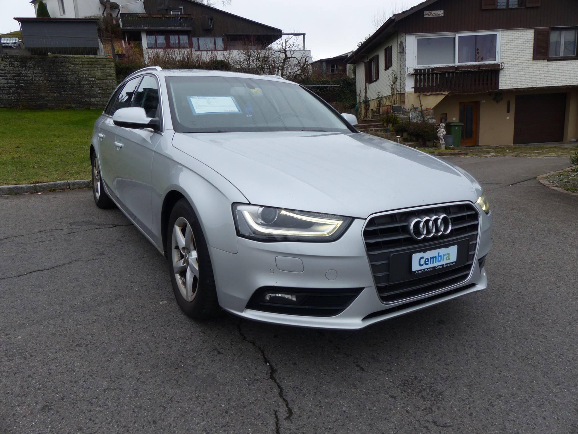 AUDI A4 Avant 2.0 TDIe-image-1