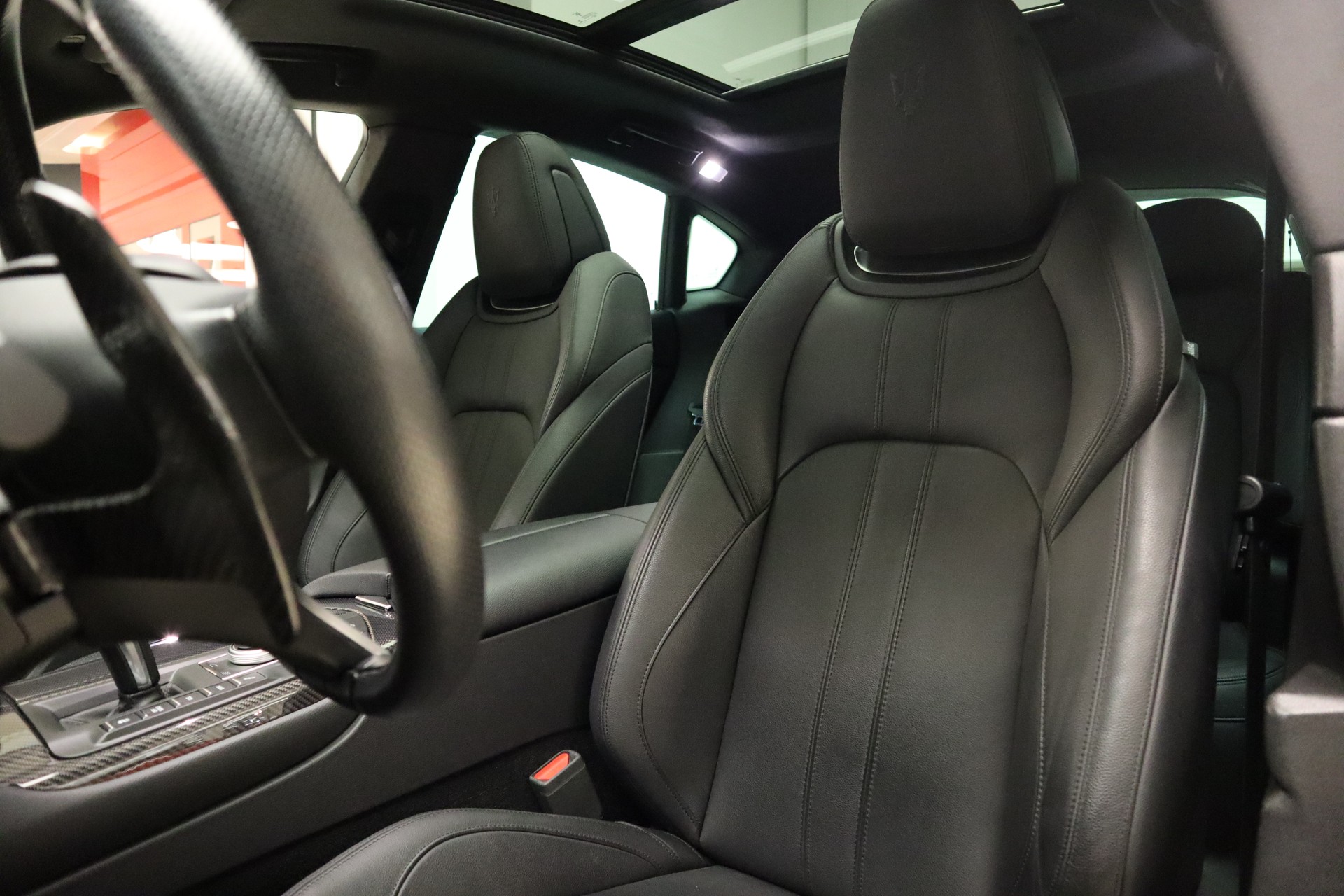 MASERATI Levante S 3.0 V6 Nerissimo Automatica-image-10