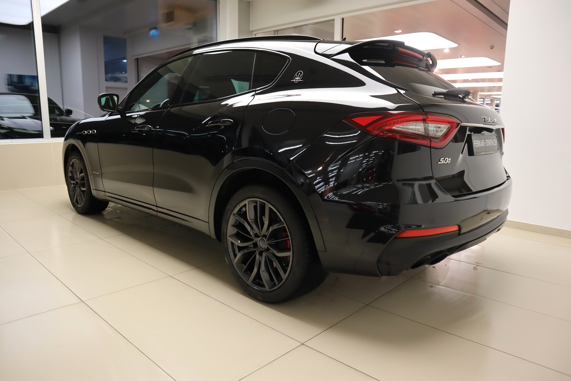 MASERATI Levante S 3.0 V6 Nerissimo Automatica-image-6