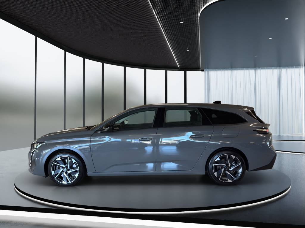 PEUGEOT 308 SW 1.6 PHEV 180 Active-image-2