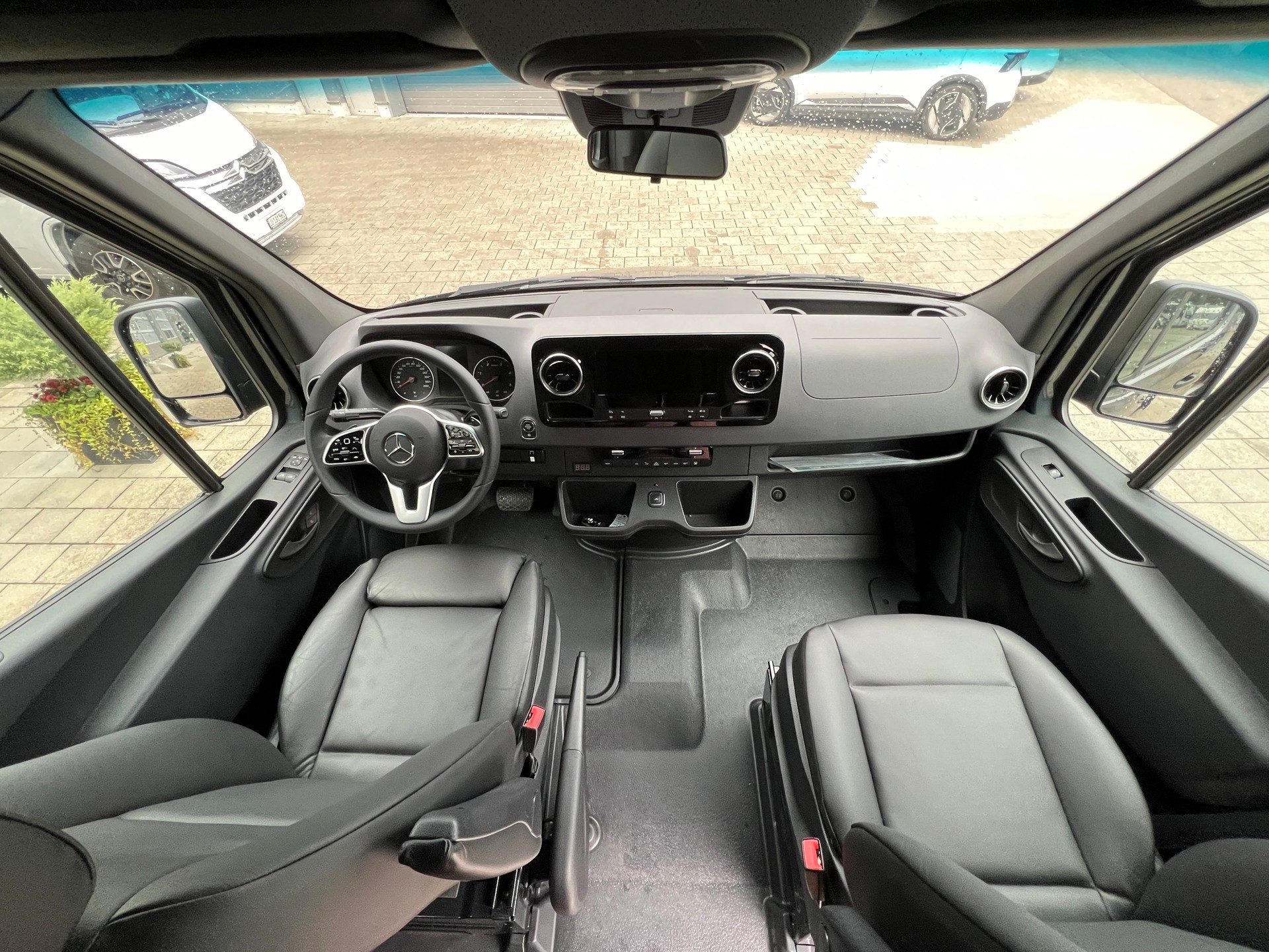 MERCEDES-BENZ 317 CDI Kleinbus (I13)-image-15