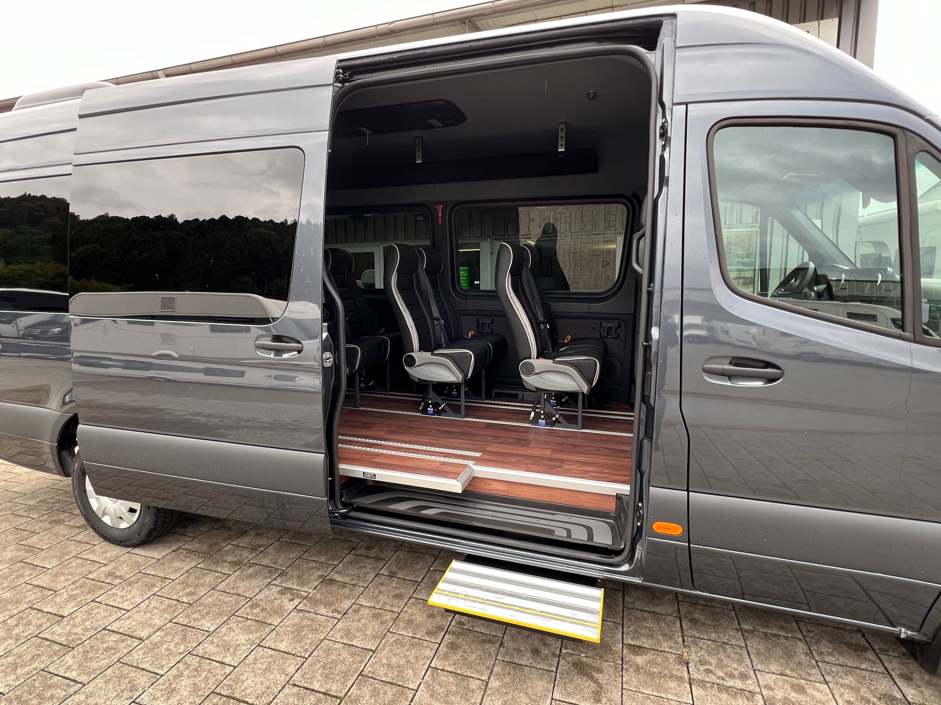 MERCEDES-BENZ 317 CDI Kleinbus (I13)-image-9