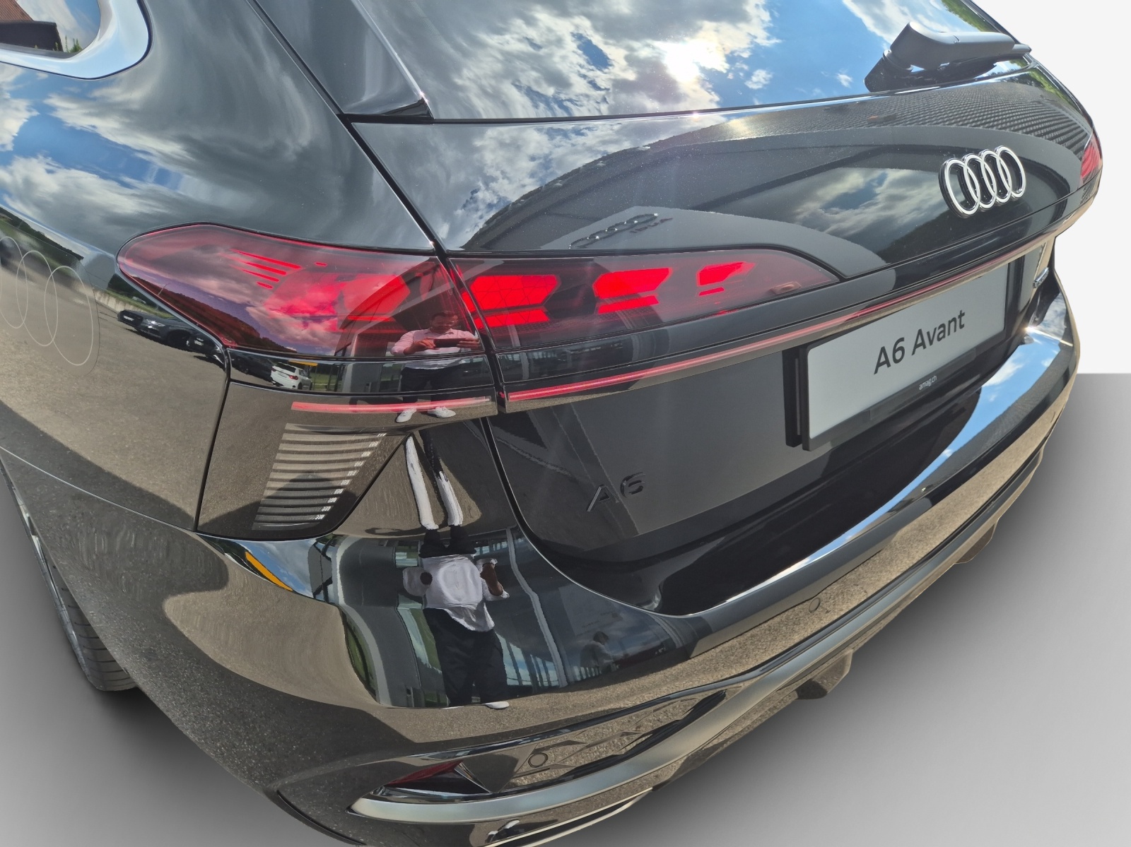 AUDI A6 Avant TFSI quattro 270 kW S tronic-image-13