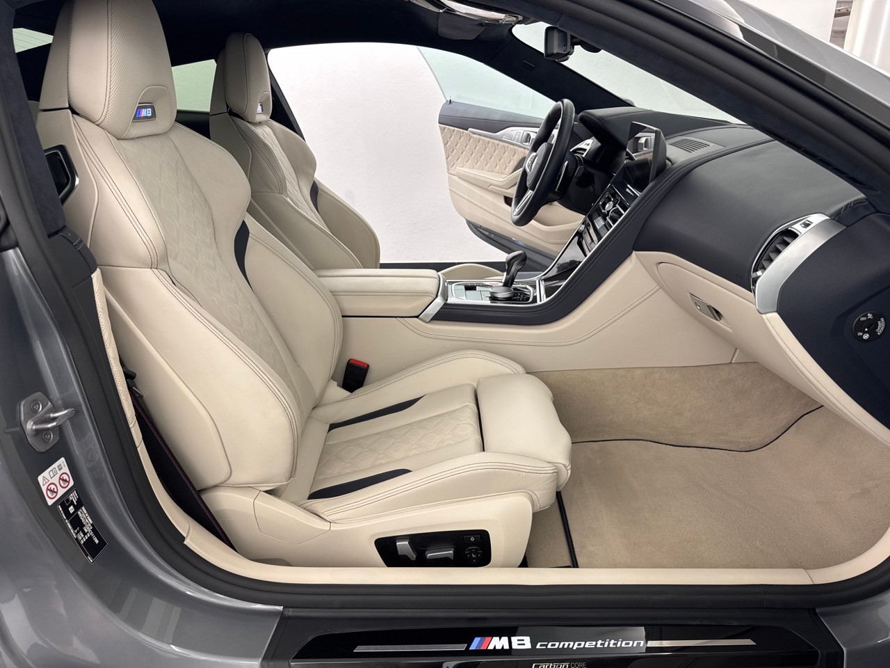 BMW M8 xDrive M Competition-image-7