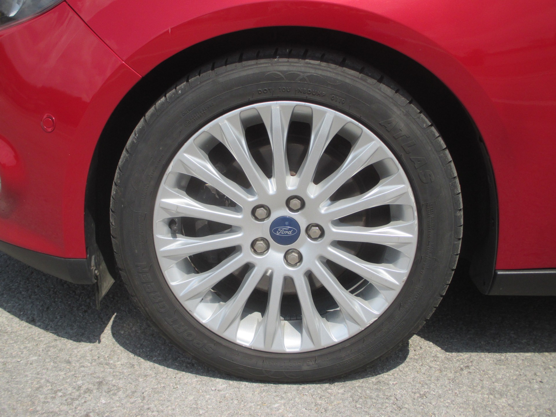 FORD Focus 1.6 SCTi Titanium-image-4