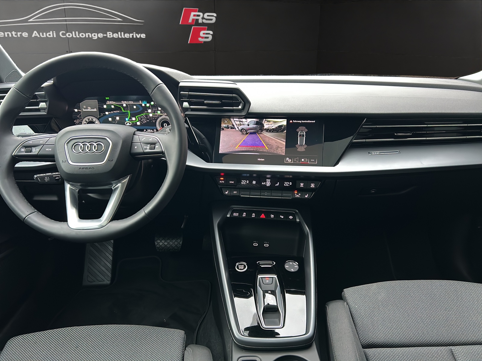 AUDI A3 Sportback 35 TFSI Attraction S-tronic-image-11