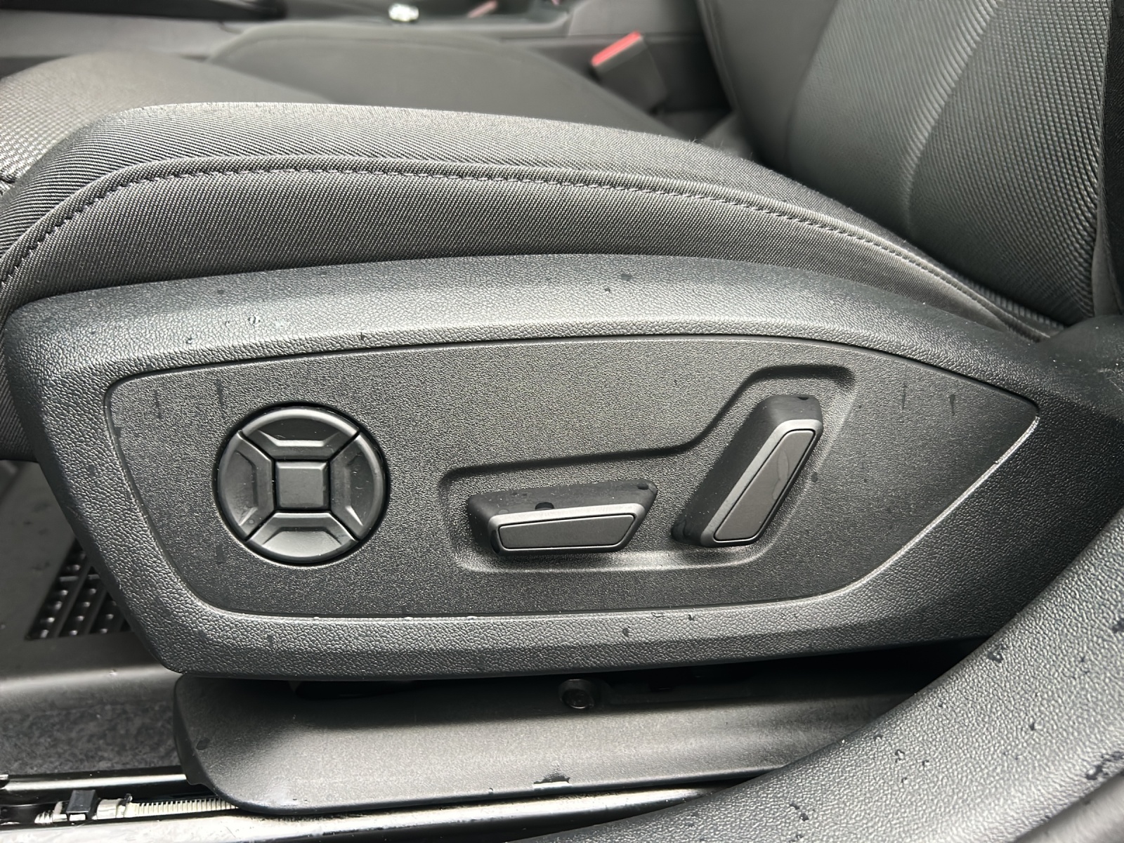 AUDI A3 Sportback 35 TFSI Attraction S-tronic-image-18