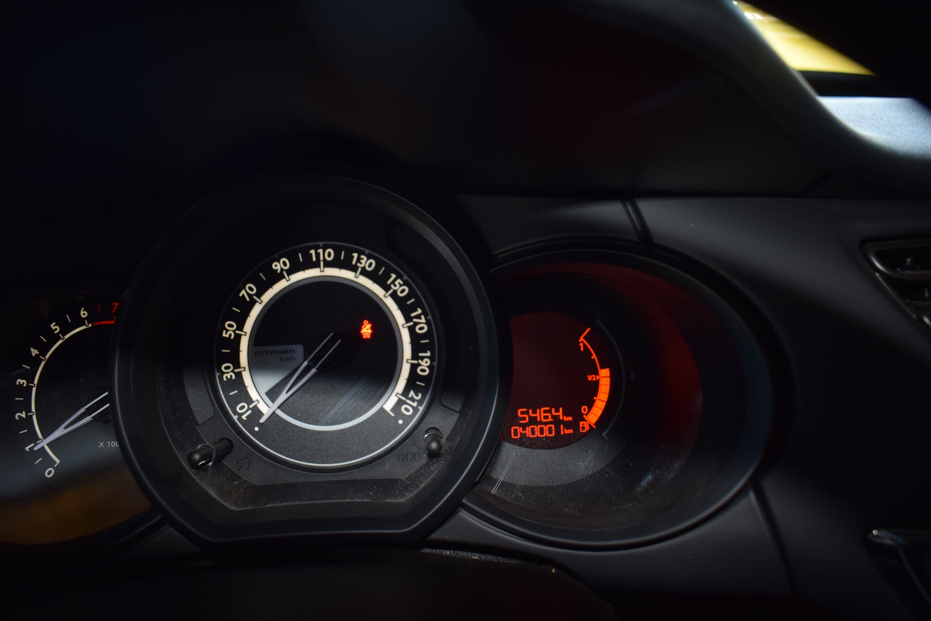 CITROEN C3 1.2i Attraction-image-4