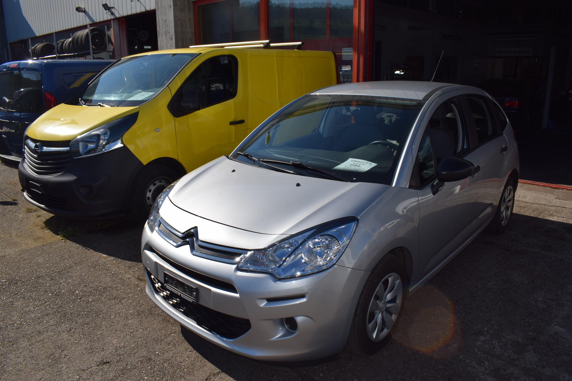 CITROEN C3 1.2i Attraction-image-2