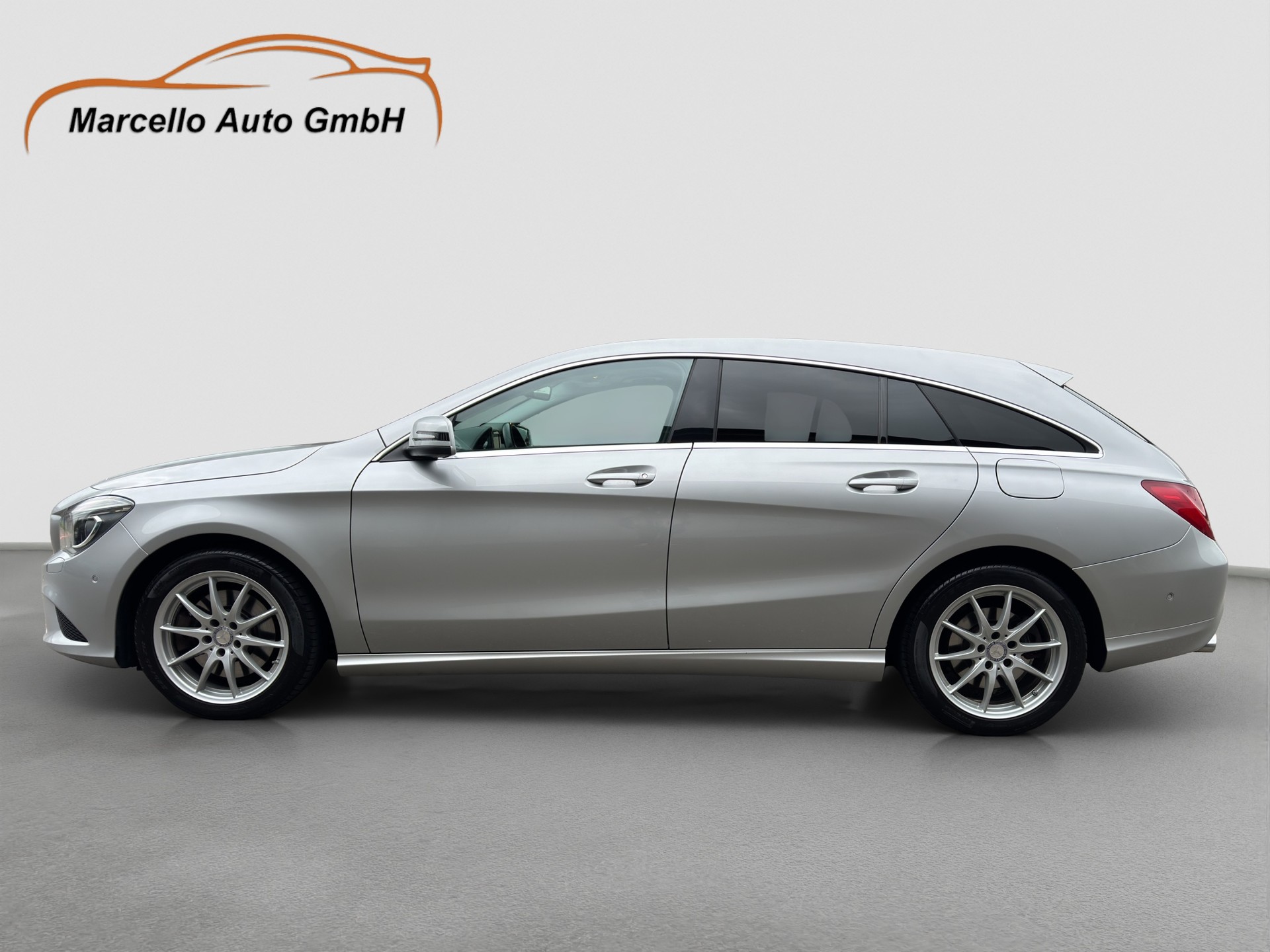 MERCEDES-BENZ CLA Shooting Brake 250 Urban 7G-DCT 4Matic-image-1