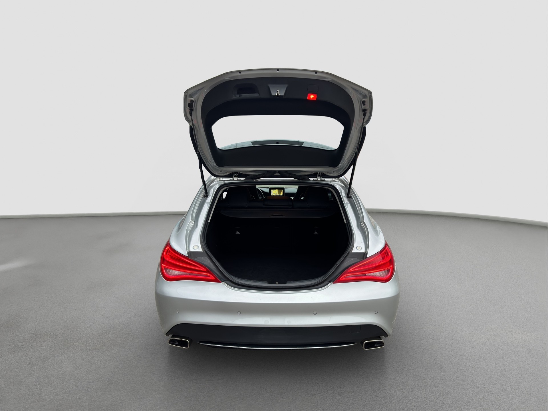 MERCEDES-BENZ CLA Shooting Brake 250 Urban 7G-DCT 4Matic-image-13