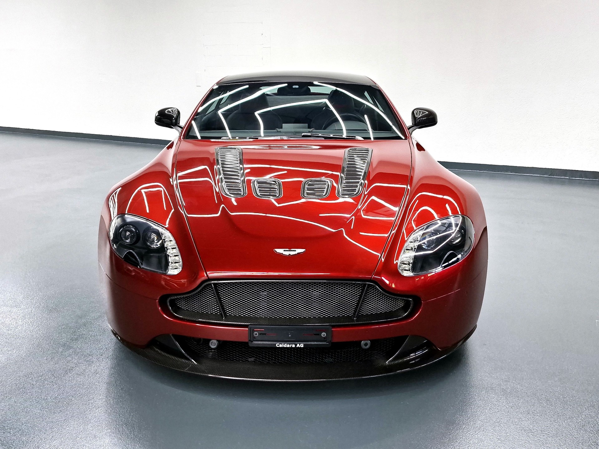 ASTON MARTIN V12 Vantage Coupé 6.0 S Sportshift-showroom-element-3