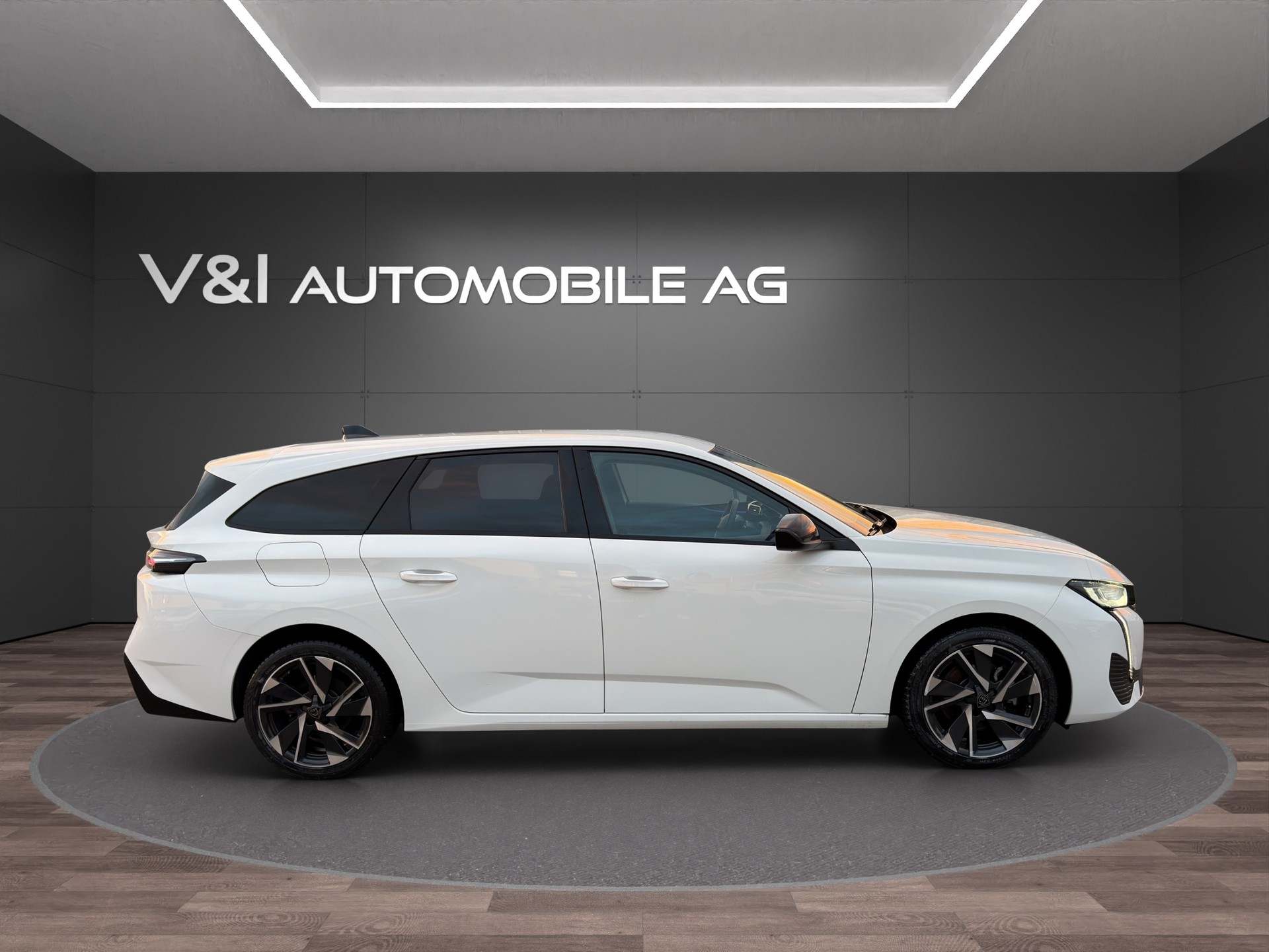 PEUGEOT 308 SW 1.5 BlueHDI Active Pack EAT8-image-7