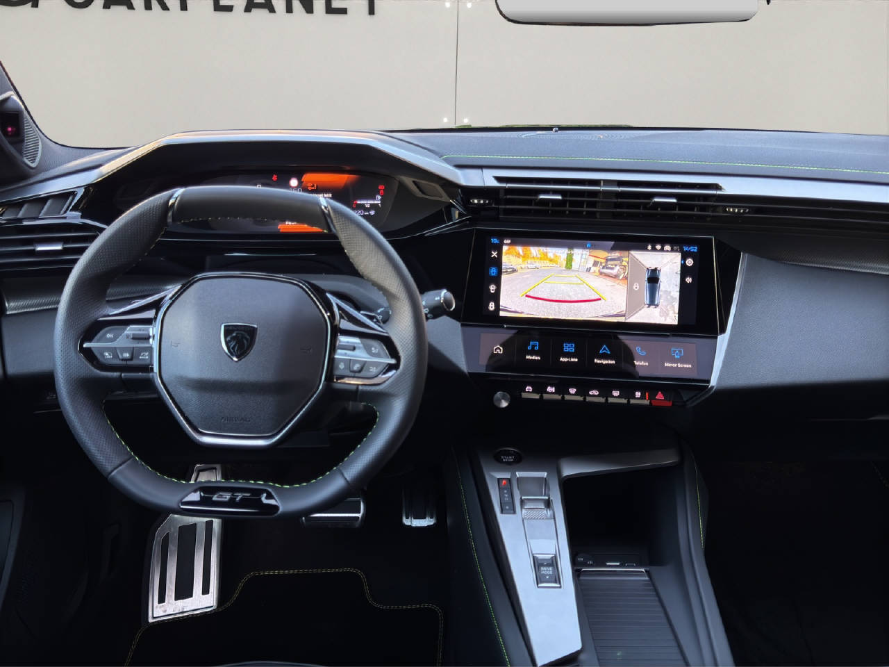 PEUGEOT 308 SW 1.6 PHEV 195 GT-image-4