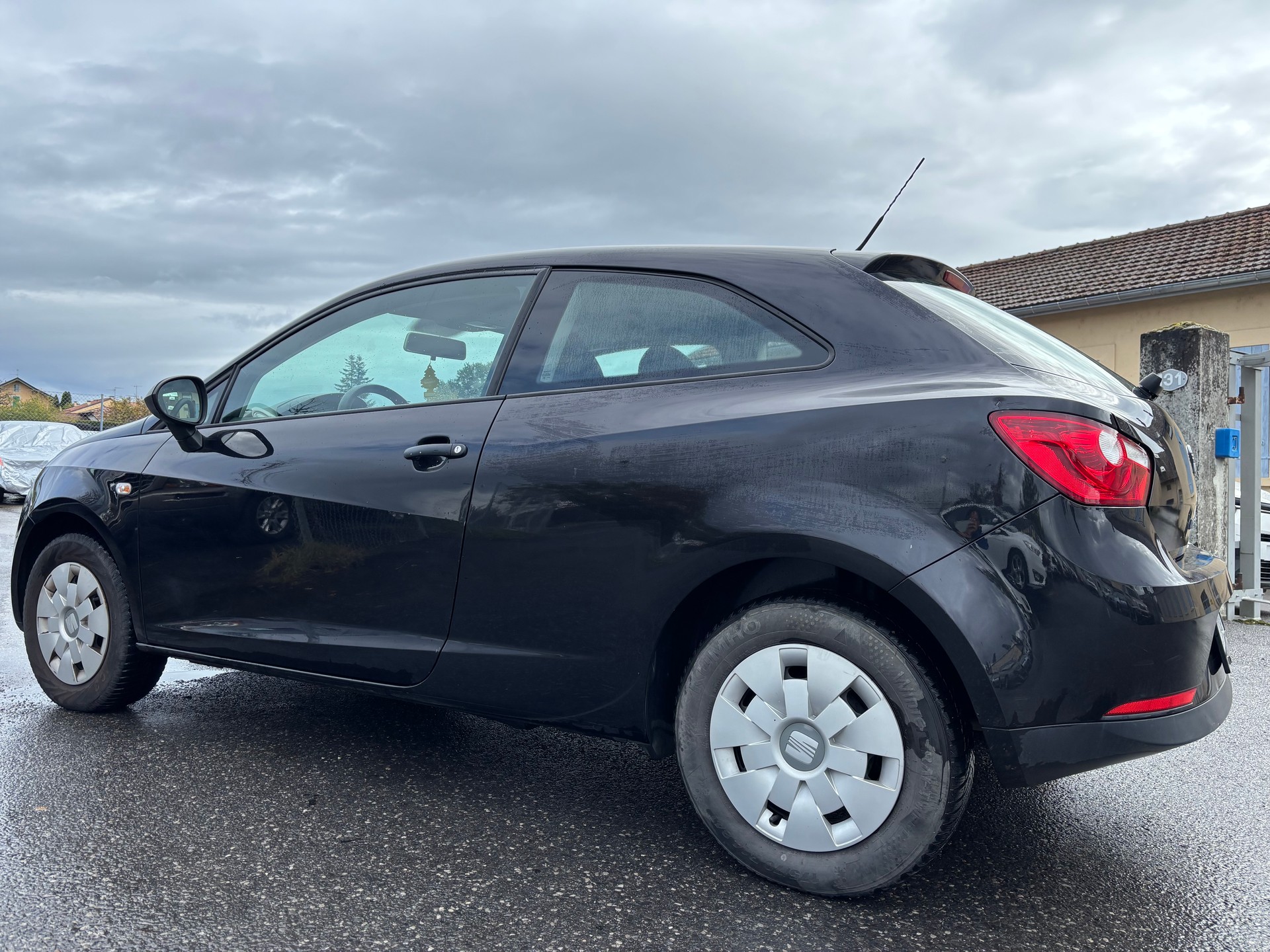 SEAT Ibiza SC 1.2 Entry-image-5