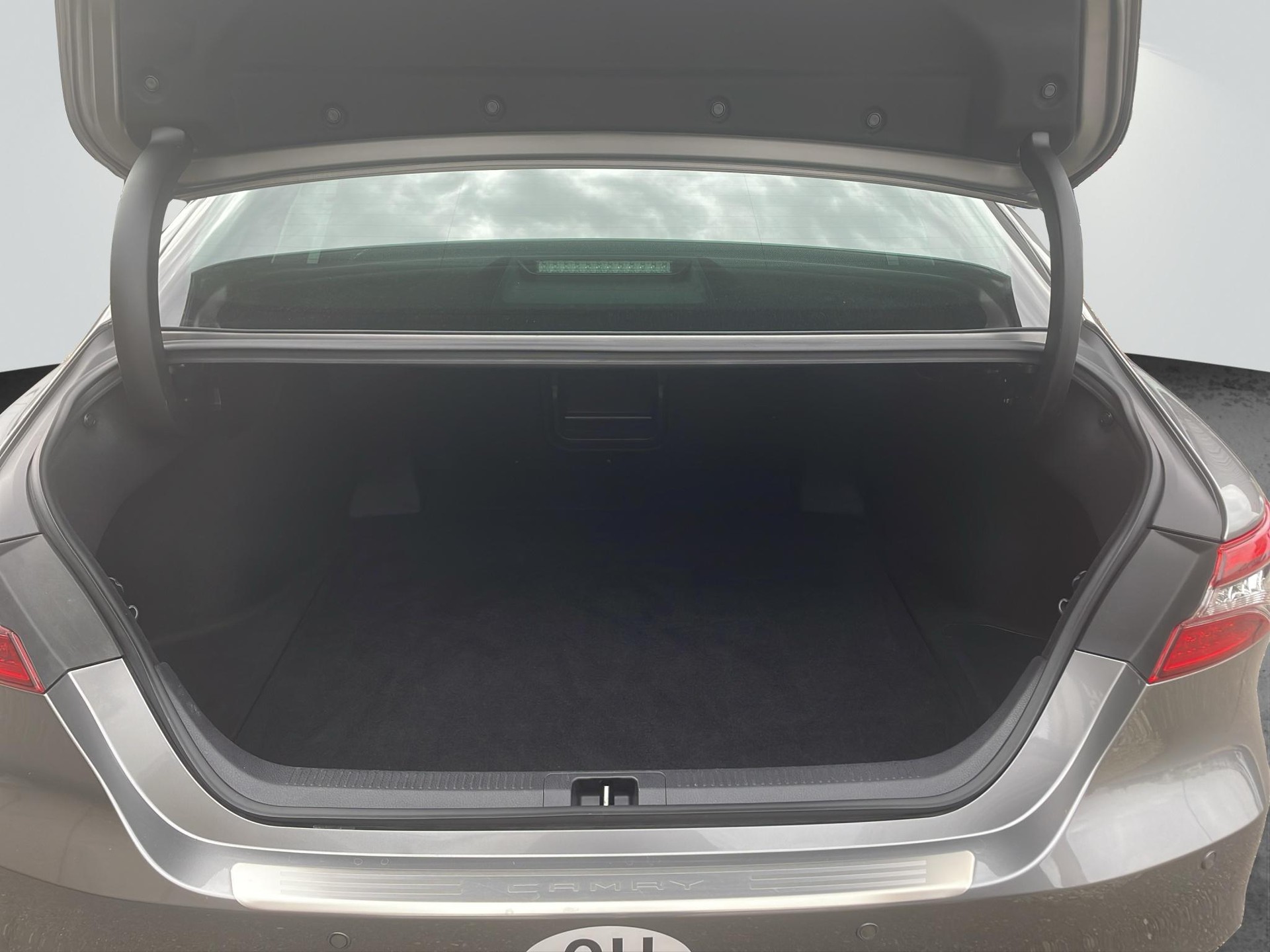 TOYOTA Camry 2.5 HSD Premium-image-13