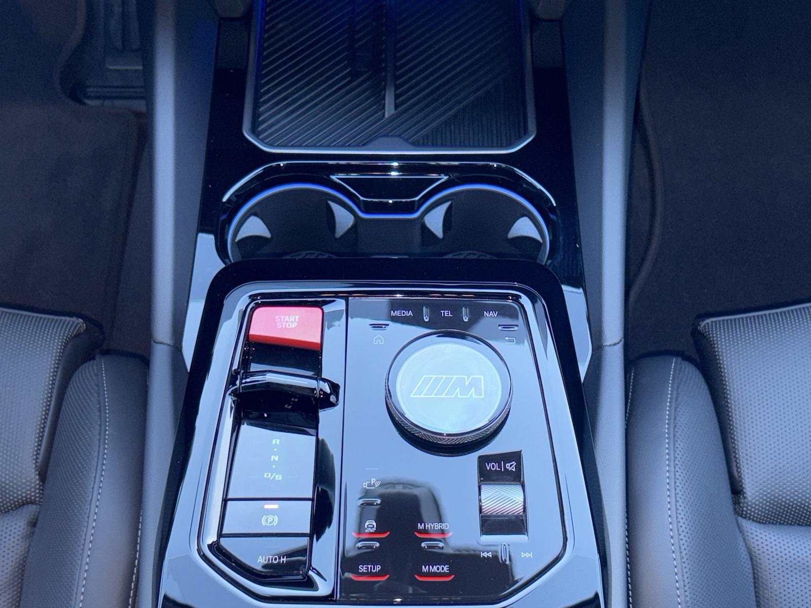 BMW M5 xDrive Touring-image-18