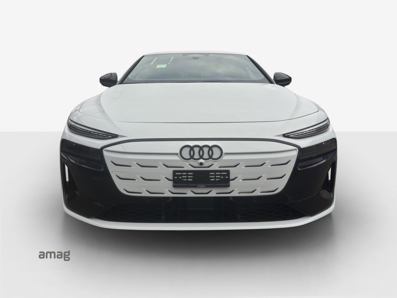 AUDI A6 Avant e-tron quattro-image-6