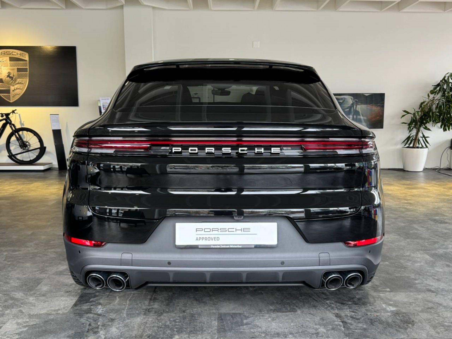 PORSCHE Cayenne E-Hybrid Coupé-image-6