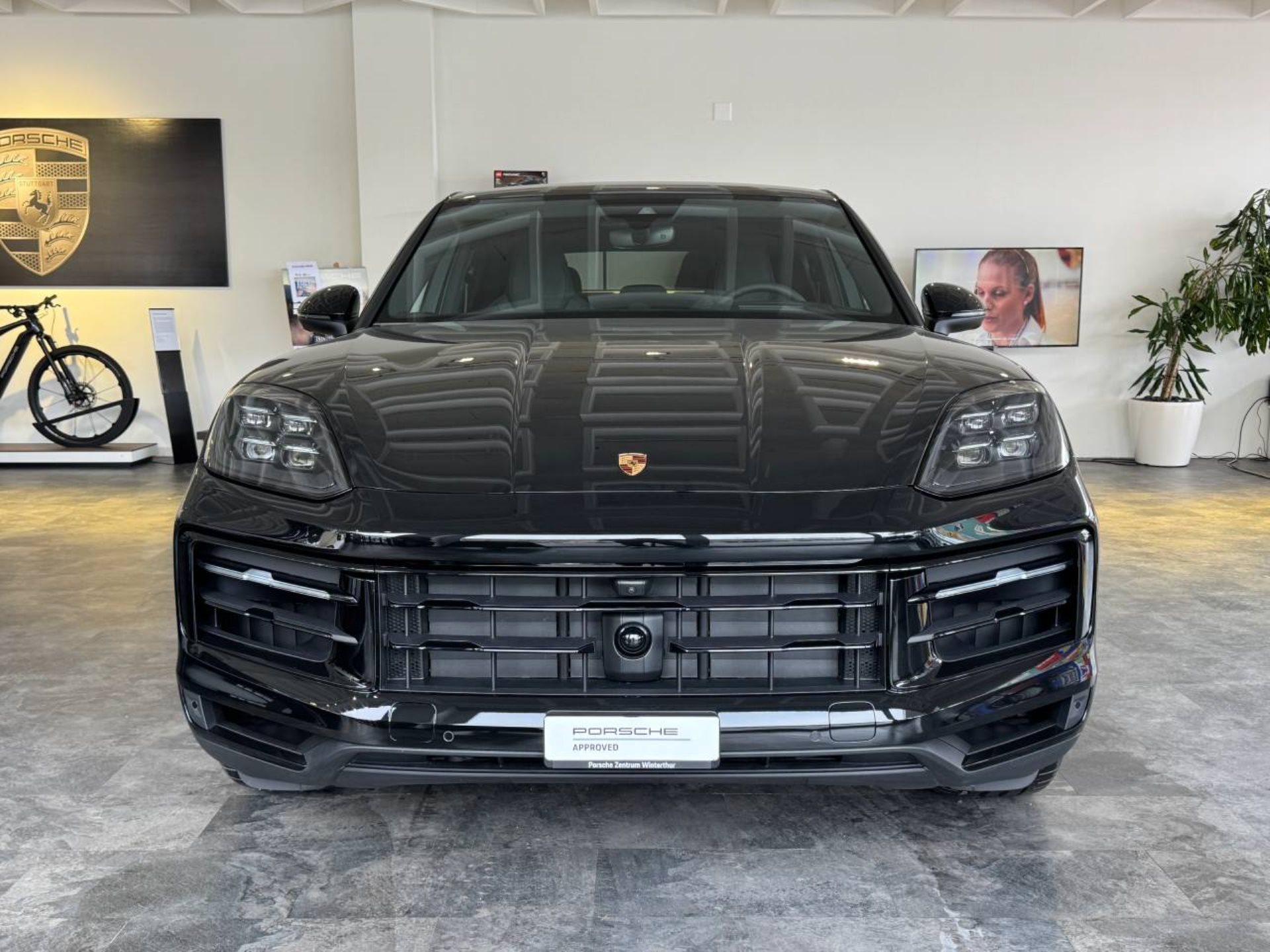 PORSCHE Cayenne E-Hybrid Coupé-image-5