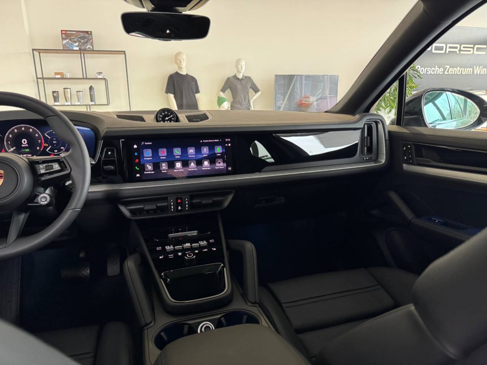 PORSCHE Cayenne E-Hybrid Coupé-image-21
