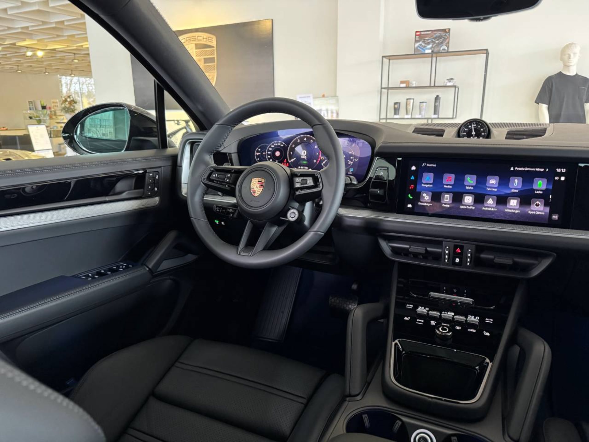 PORSCHE Cayenne E-Hybrid Coupé-image-14