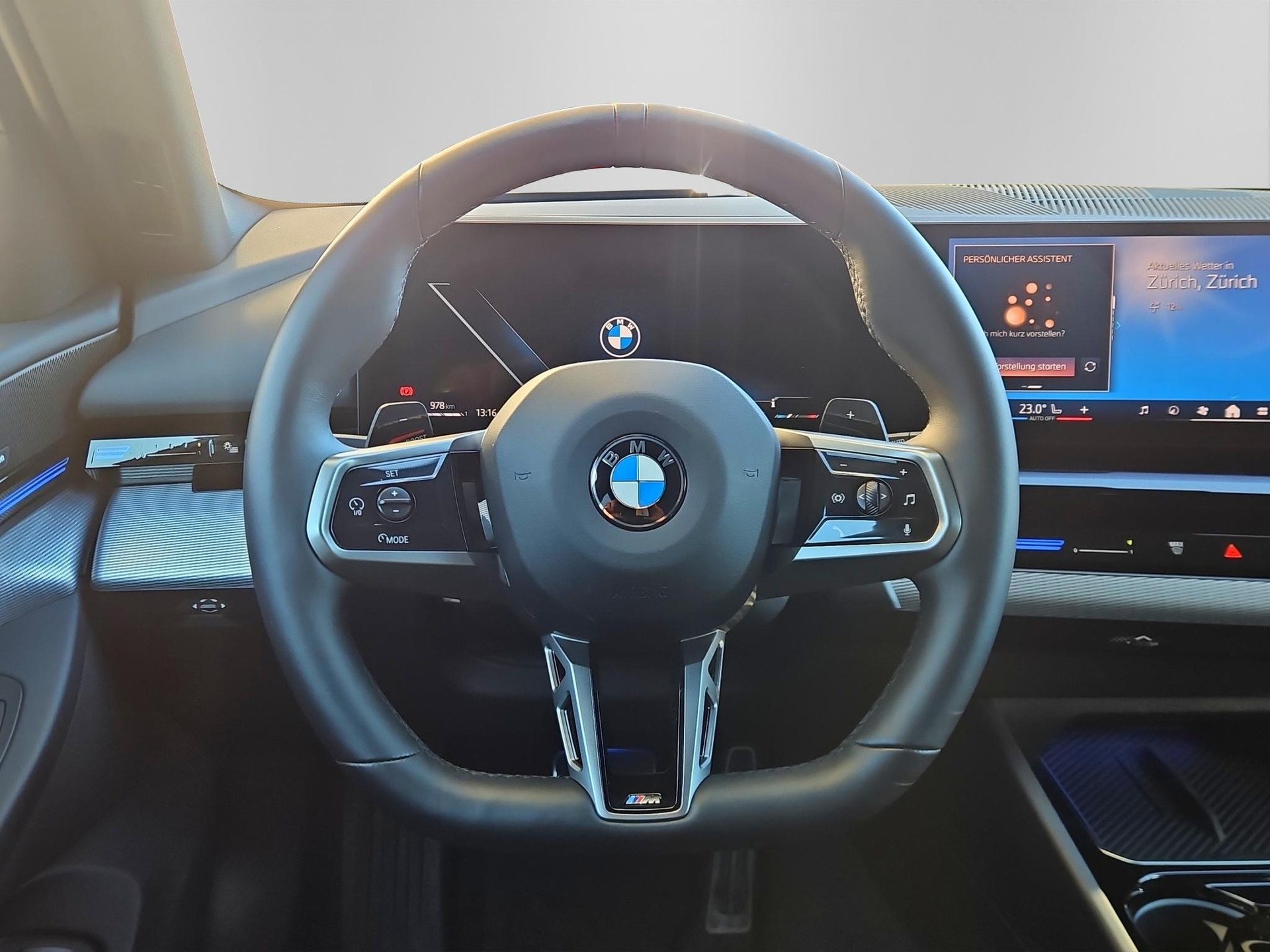 BMW 520d xDrive 48V Touring M Sport Steptronic-image-10