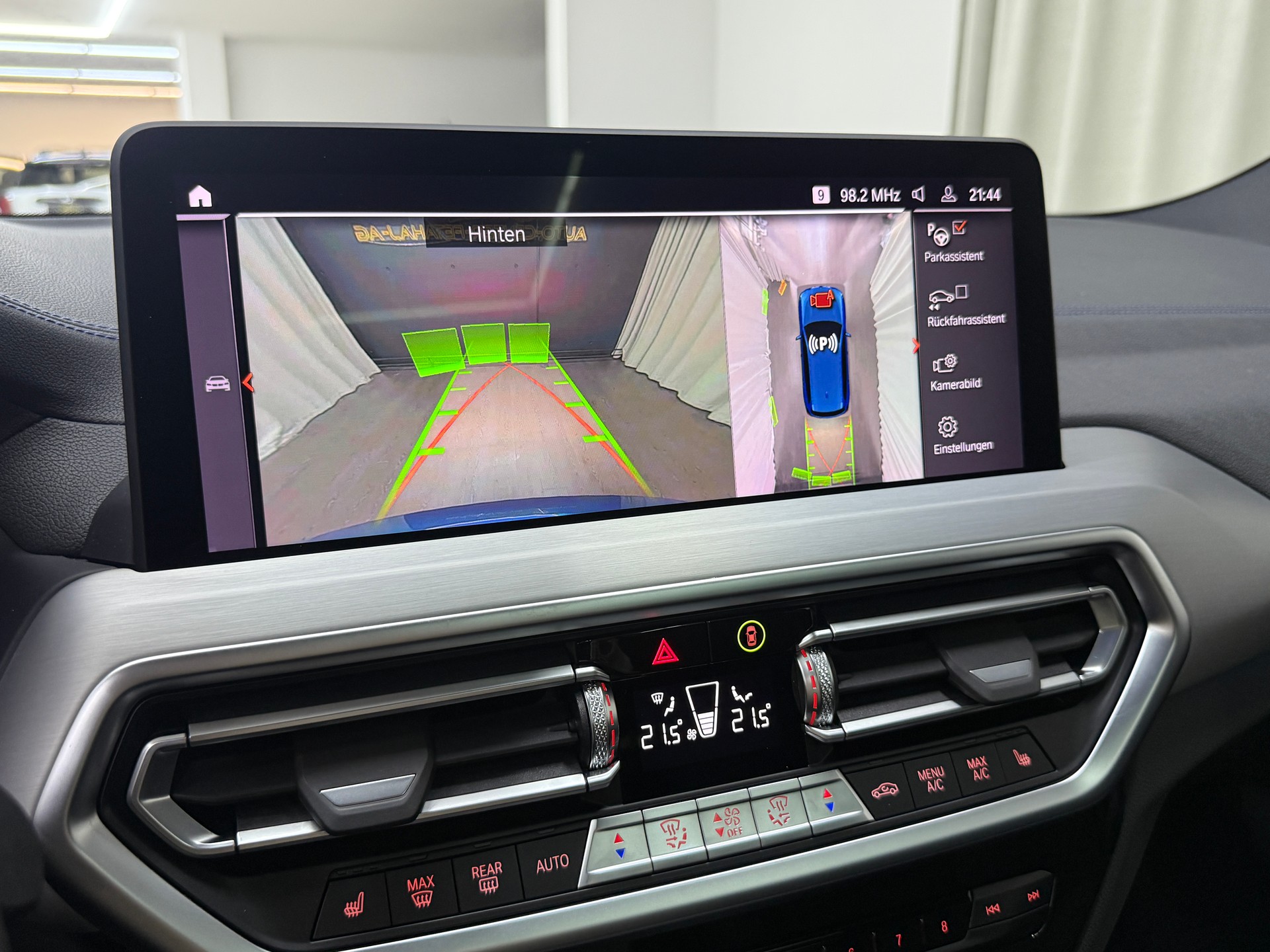 BMW iX3 Impressive-image-17