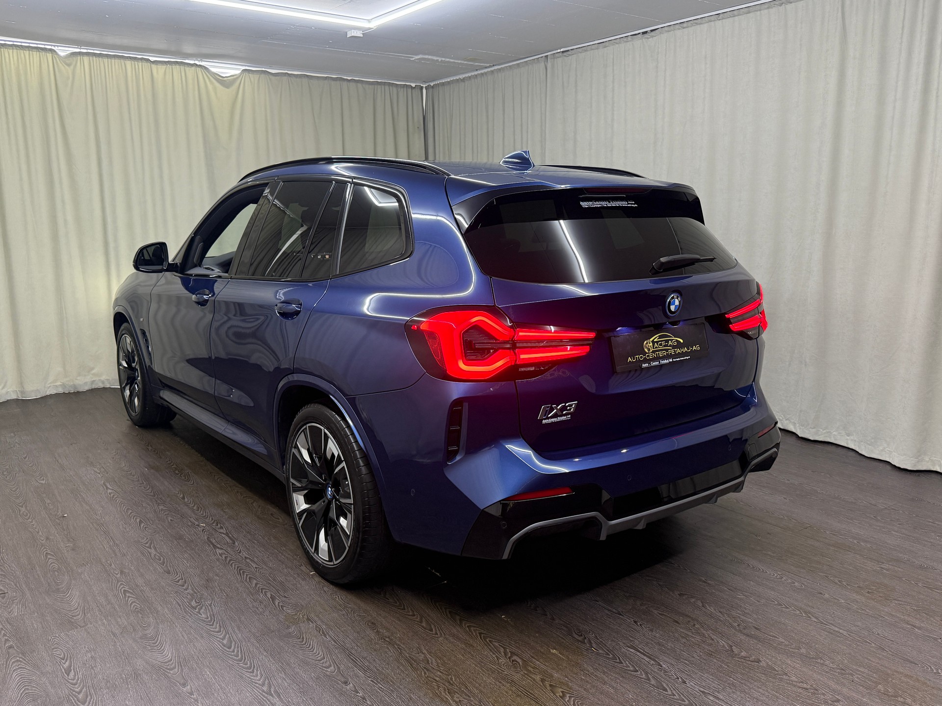 BMW iX3 Impressive-image-5
