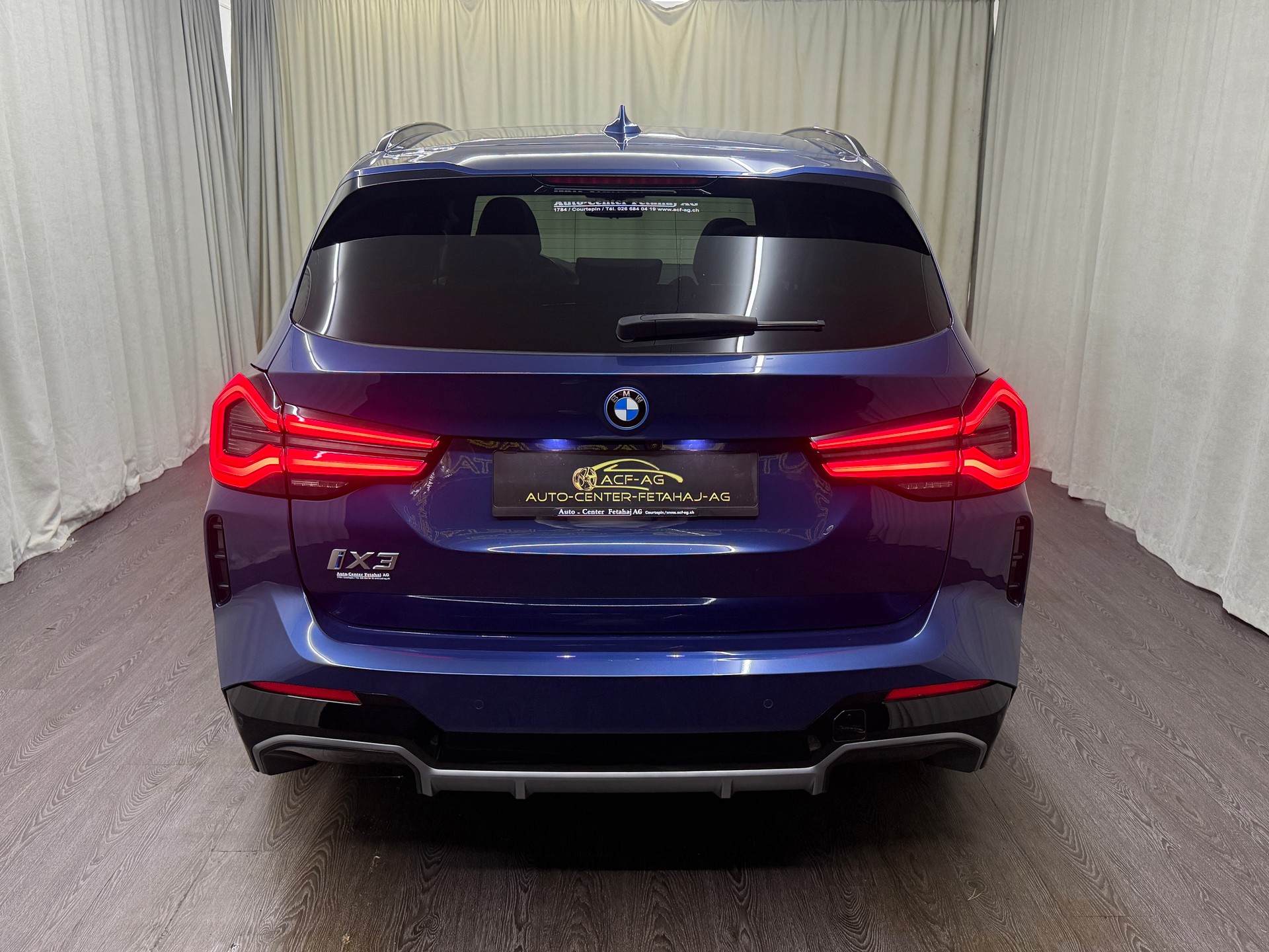 BMW iX3 Impressive-image-4