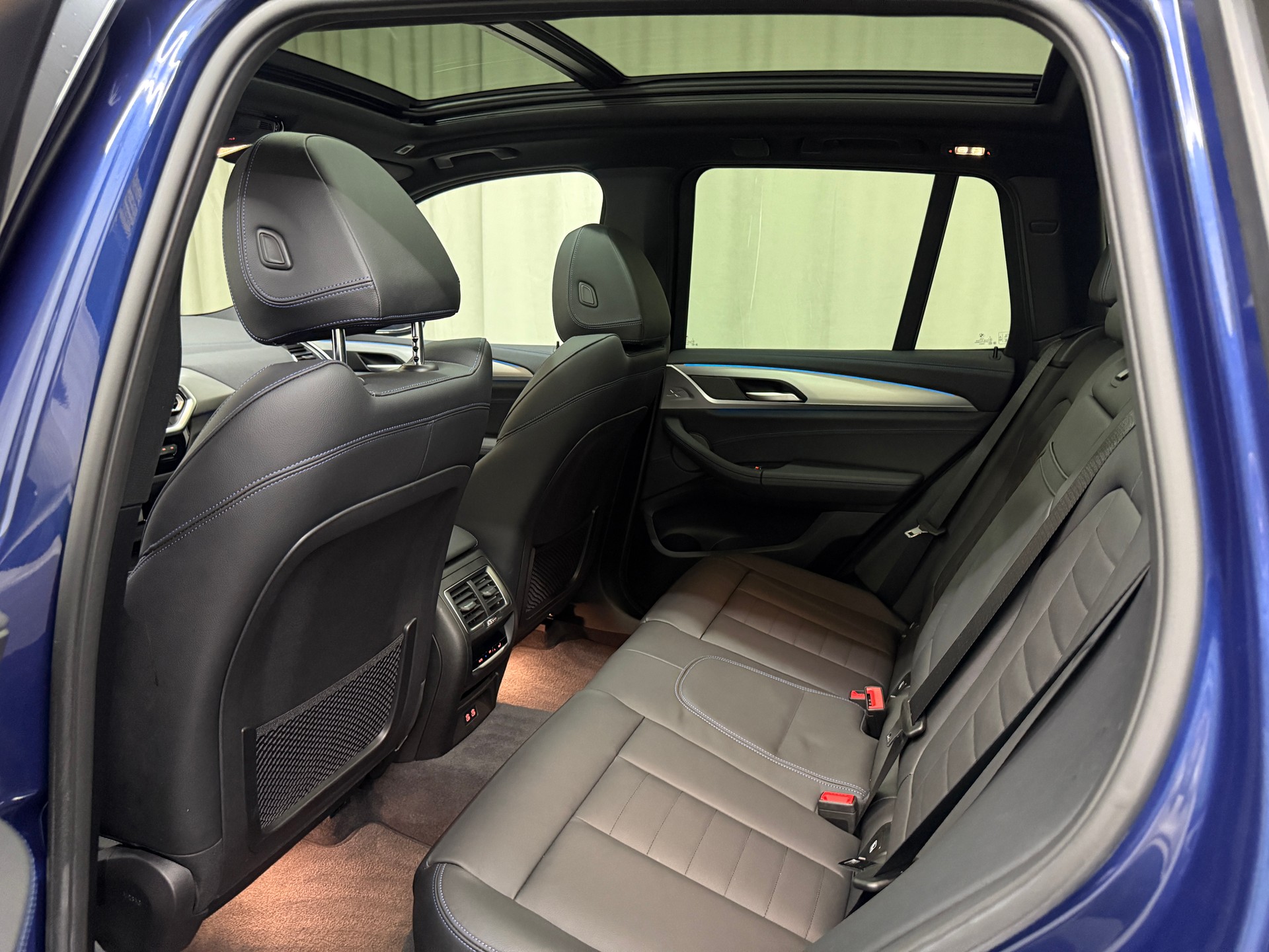 BMW iX3 Impressive-image-11