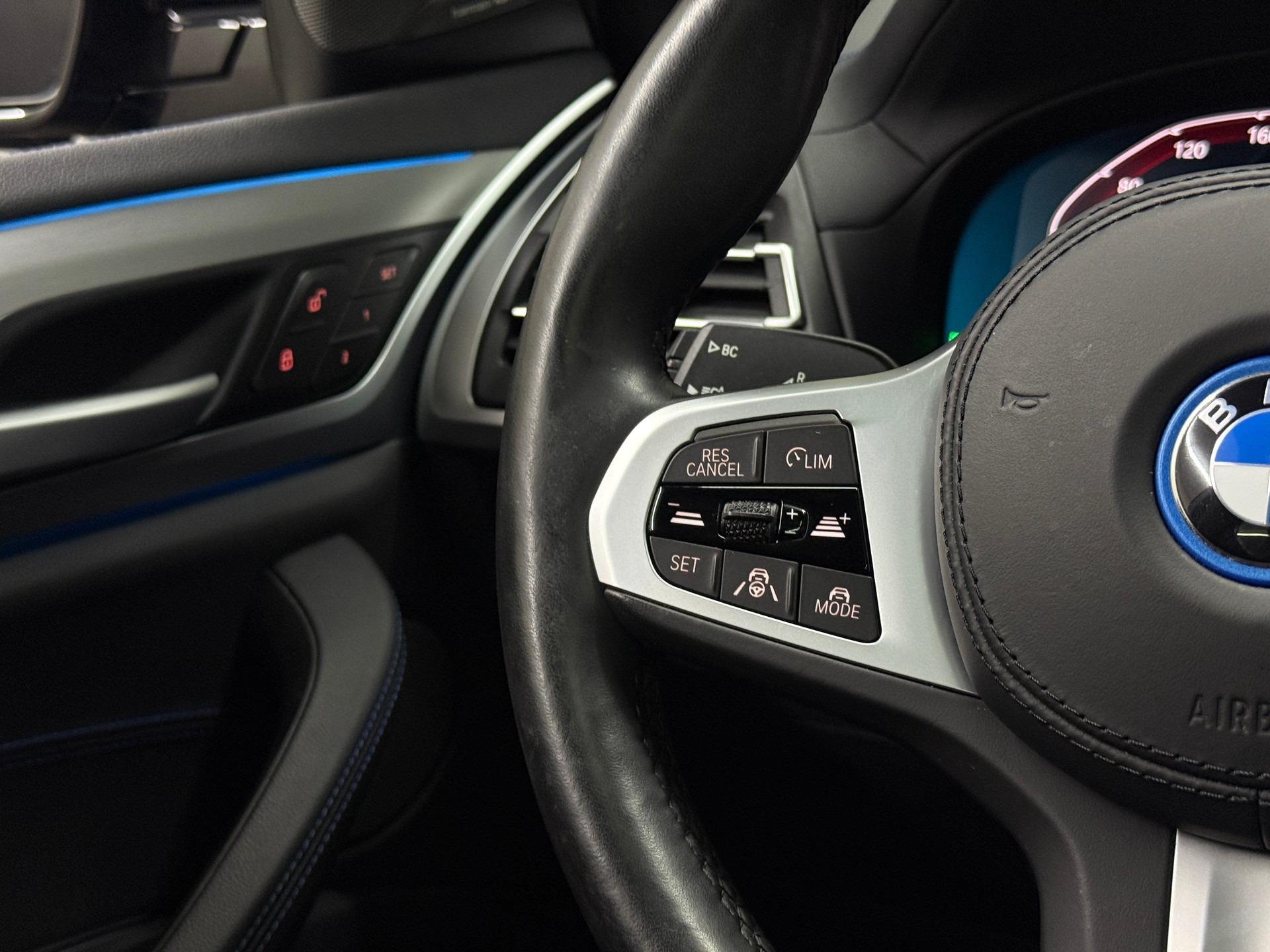 BMW iX3 Impressive-image-15