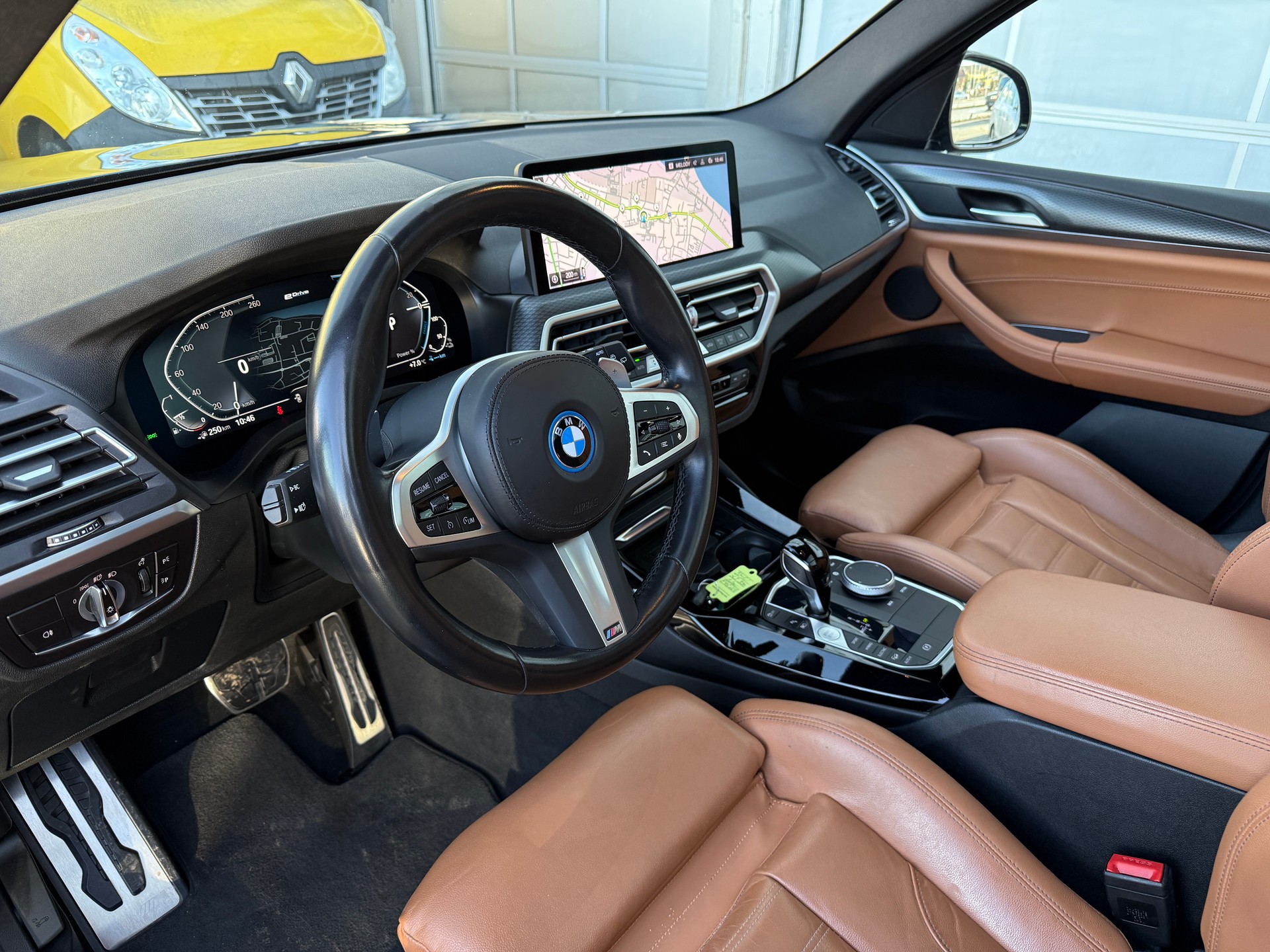 BMW X3 xDrive 30e M Sport ***M-SPORT-SITZE FAHRER & BEIFAHRER / EL. SCHIEBEDACH / M-LENKRAD / M-PAKET ***-image-8