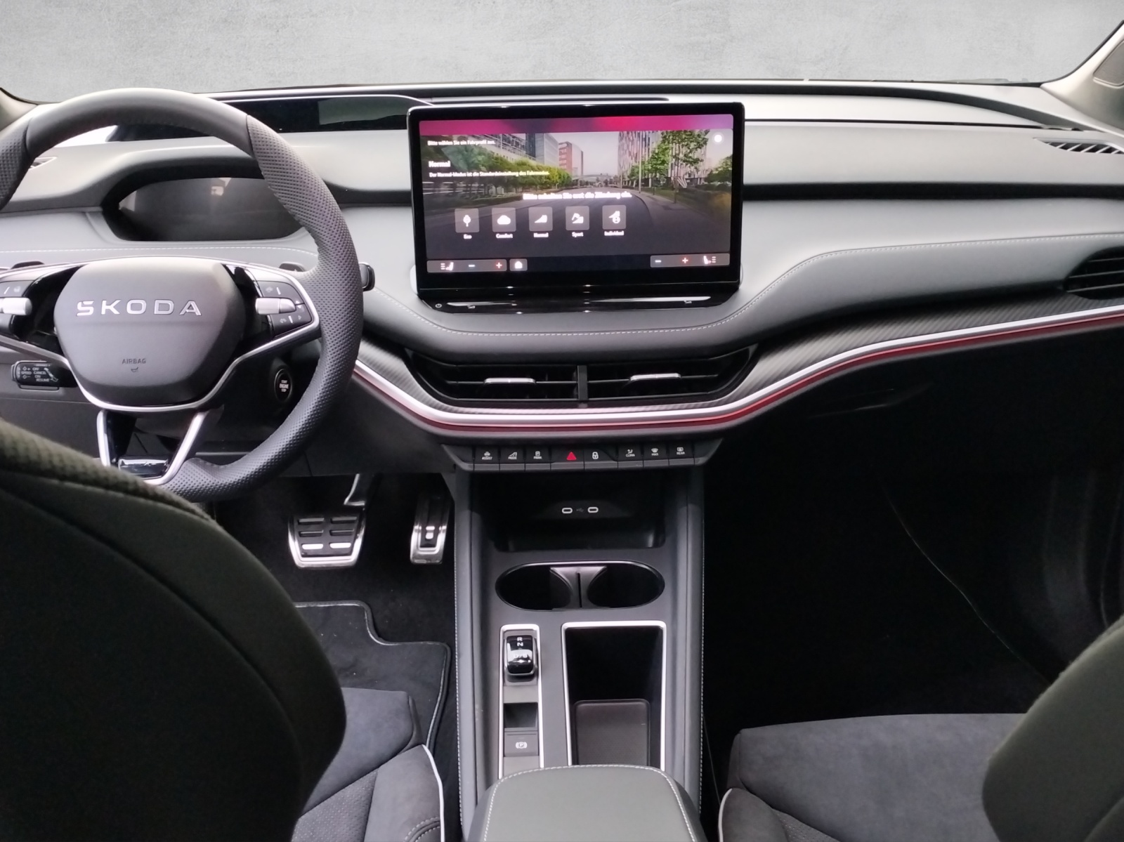SKODA Enyaq 85 Sportline-image-8