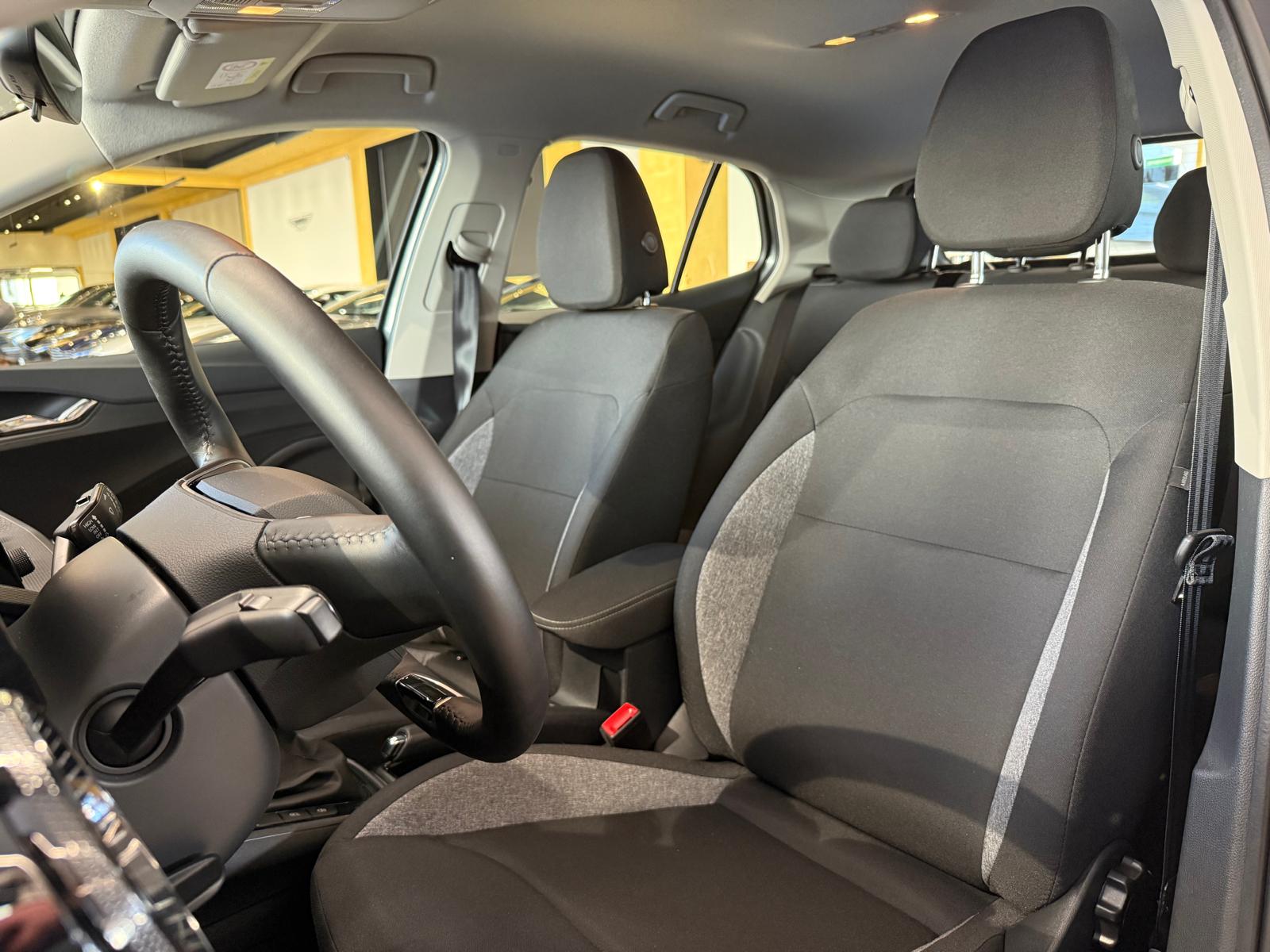 SKODA Fabia 1.0 MPI Essence-image-10