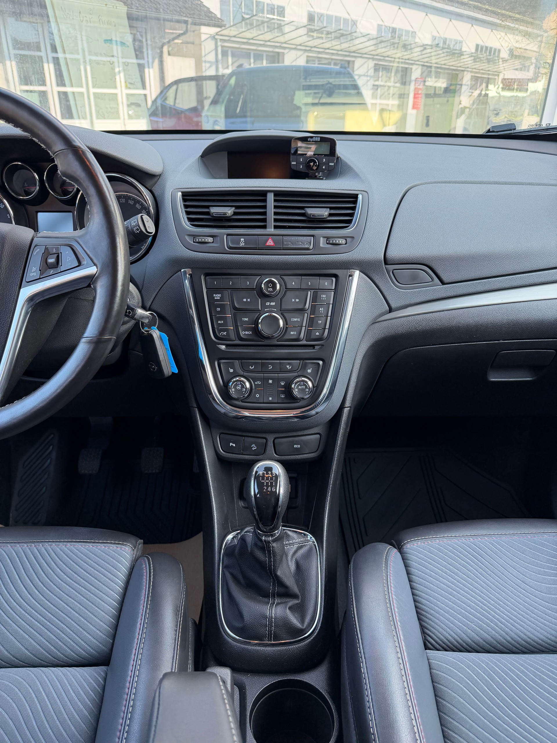 OPEL Mokka 1.4i 16V Turbo Cosmo 4WD-image-10