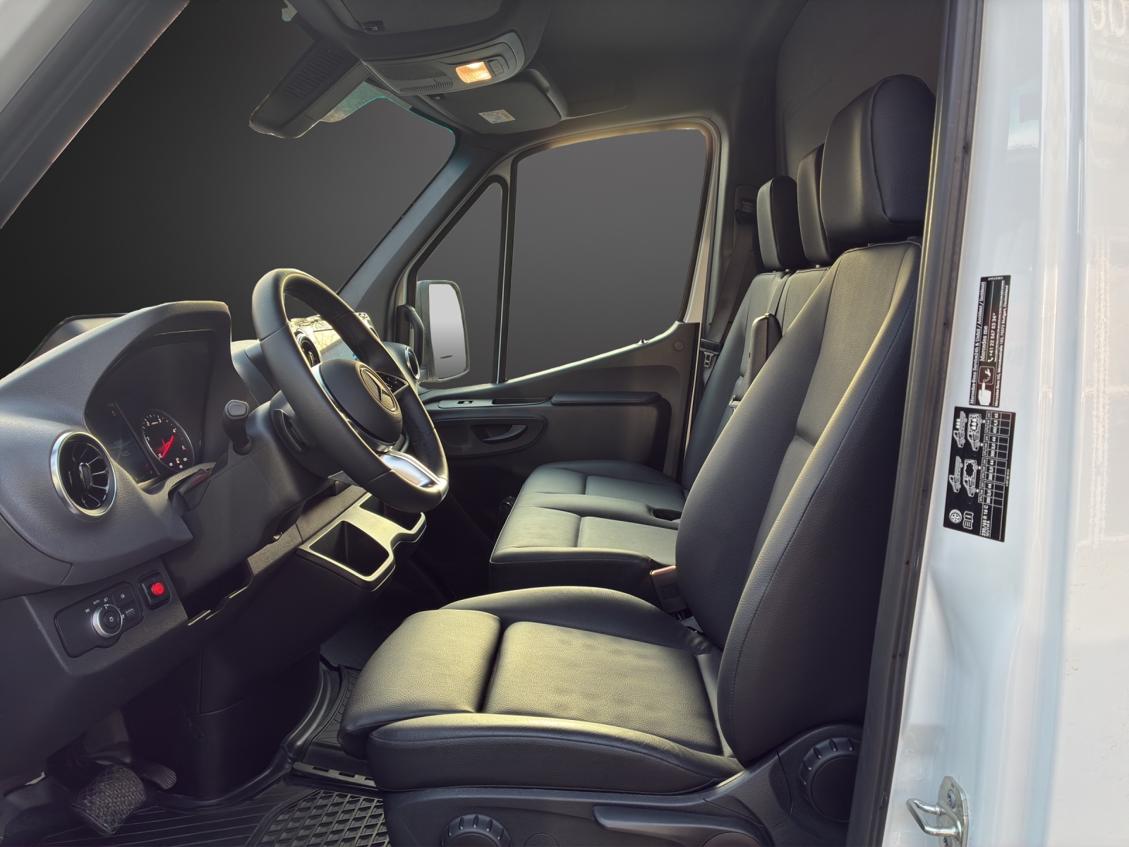 MERCEDES-BENZ Sprinter 319 CDI Lang 9G-TRONIC-image-9
