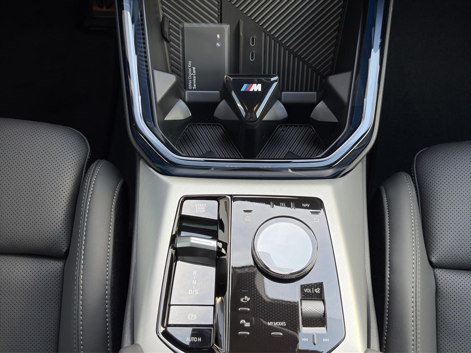 BMW X3 M50i-image-18