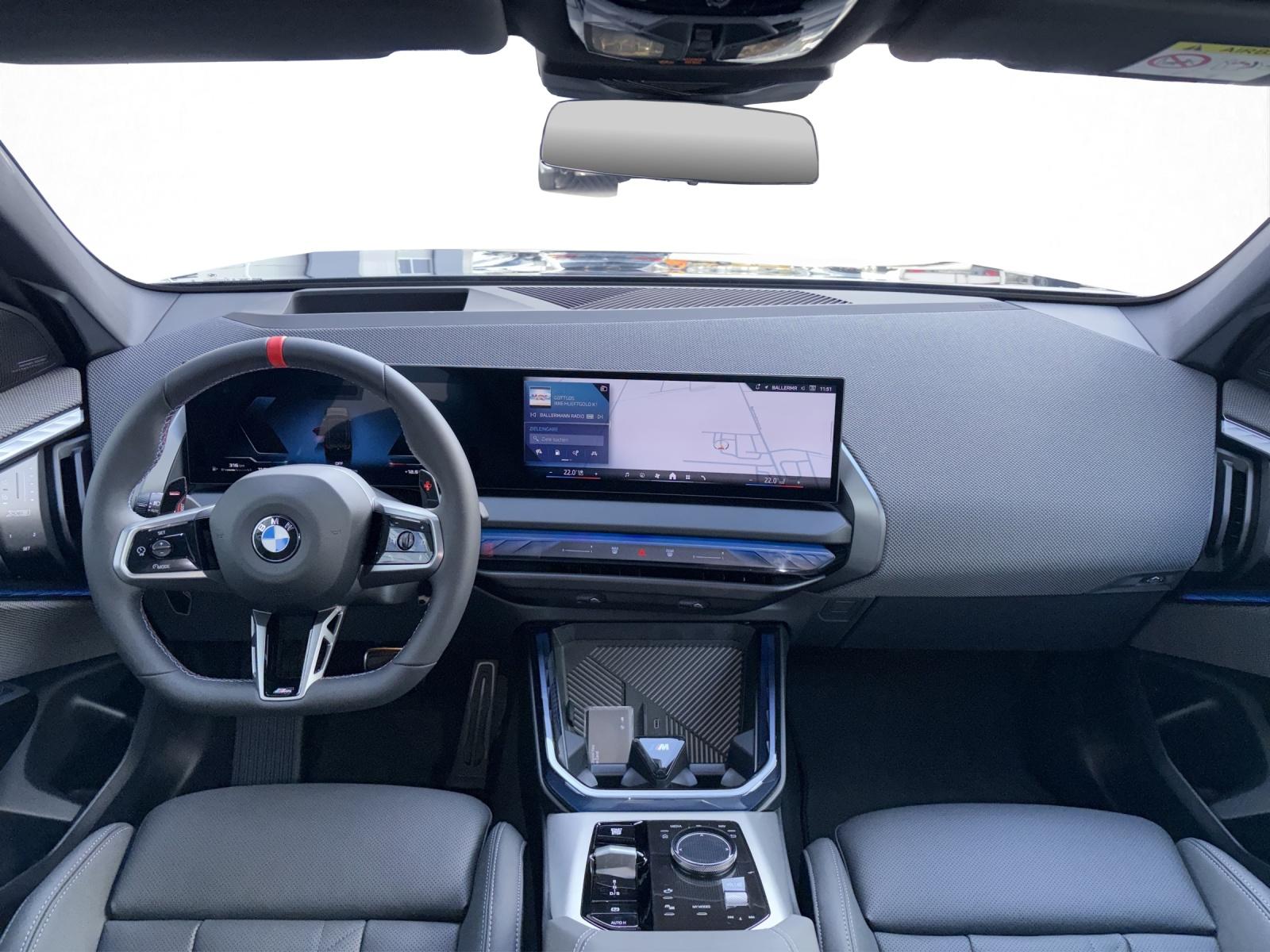 BMW X3 M50i-image-12
