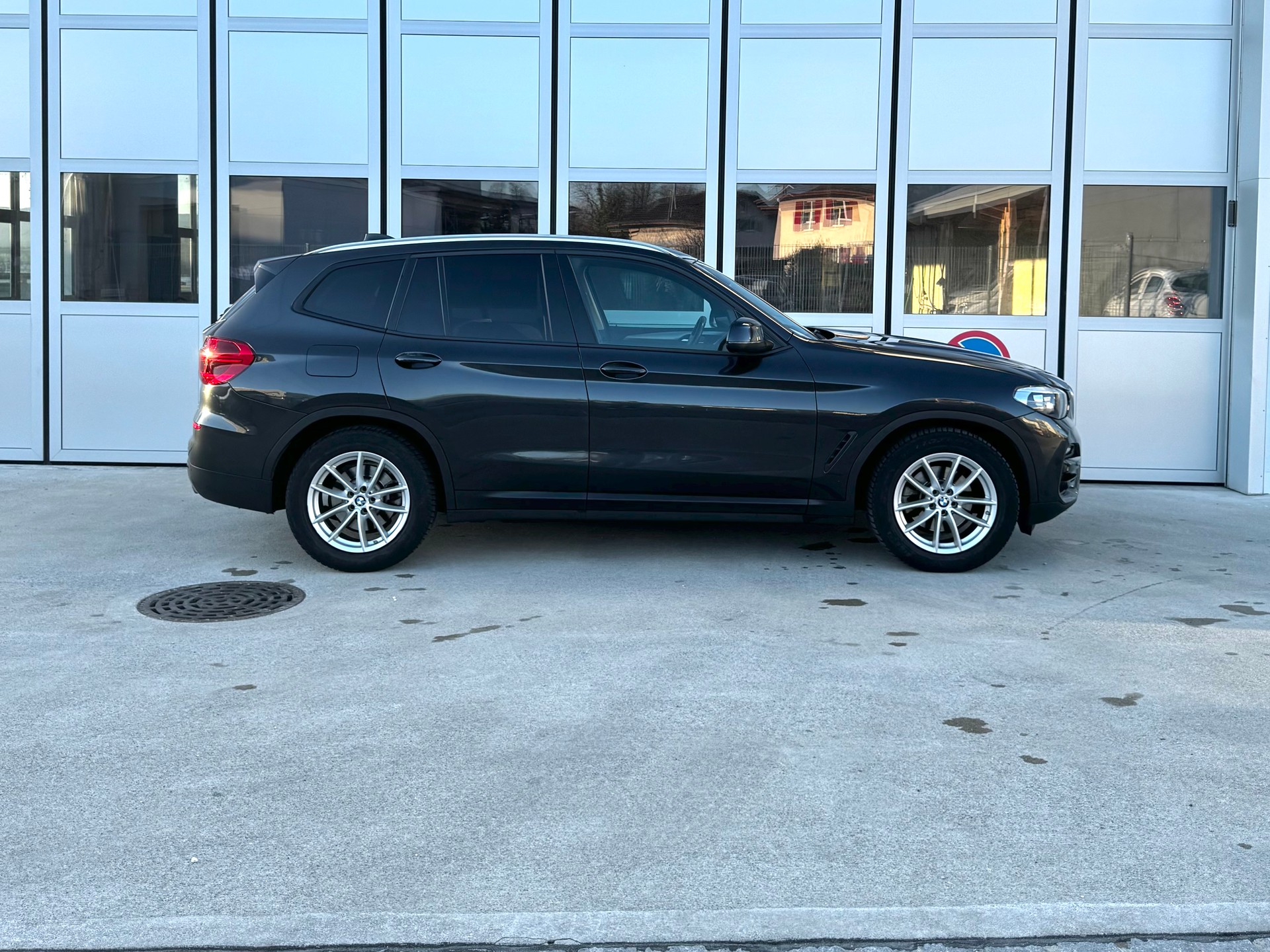 BMW X3 xDrive 20d Luxury Line Steptronic-showroom-element-2