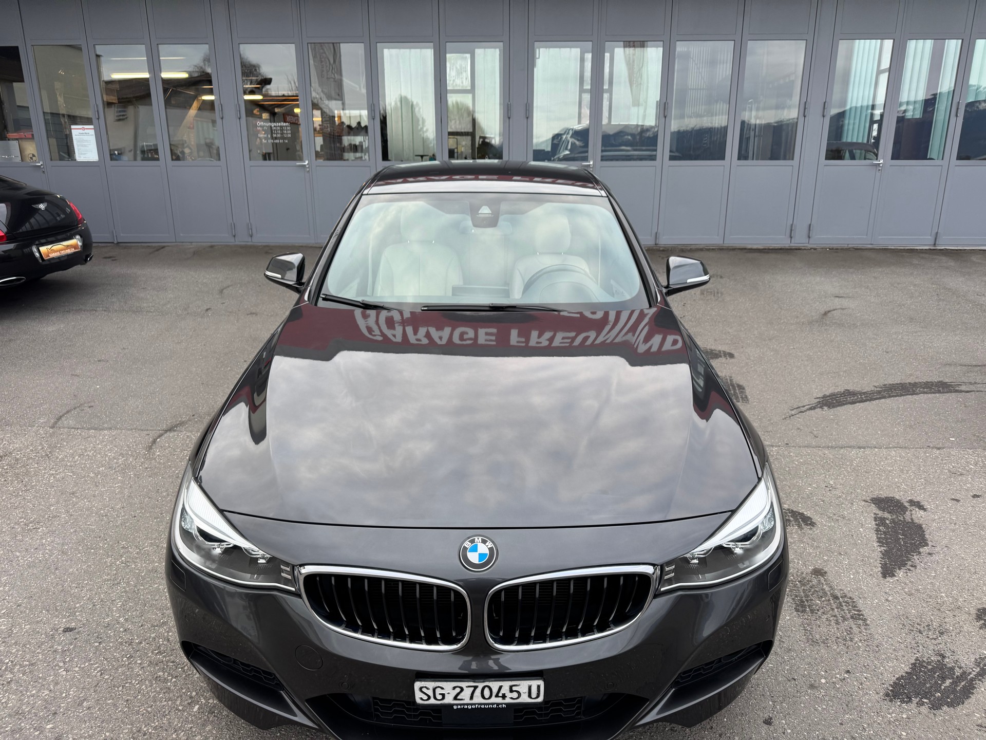 BMW 335i GT xDrive M Sport Line Steptronic-image-11