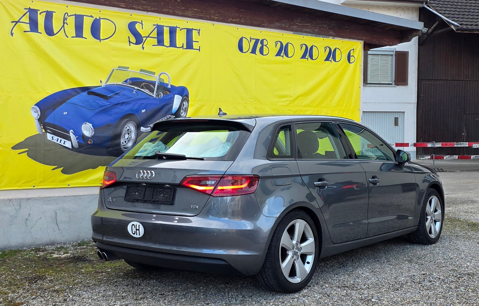 AUDI A3 Sportback 2.0 TDI Attraction-image-5