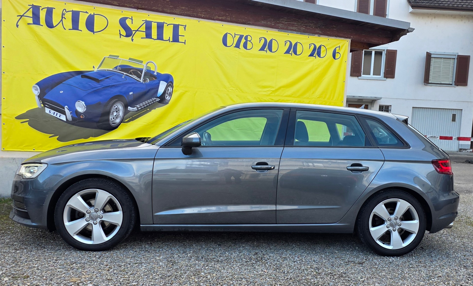 AUDI A3 Sportback 2.0 TDI Attraction-image-1