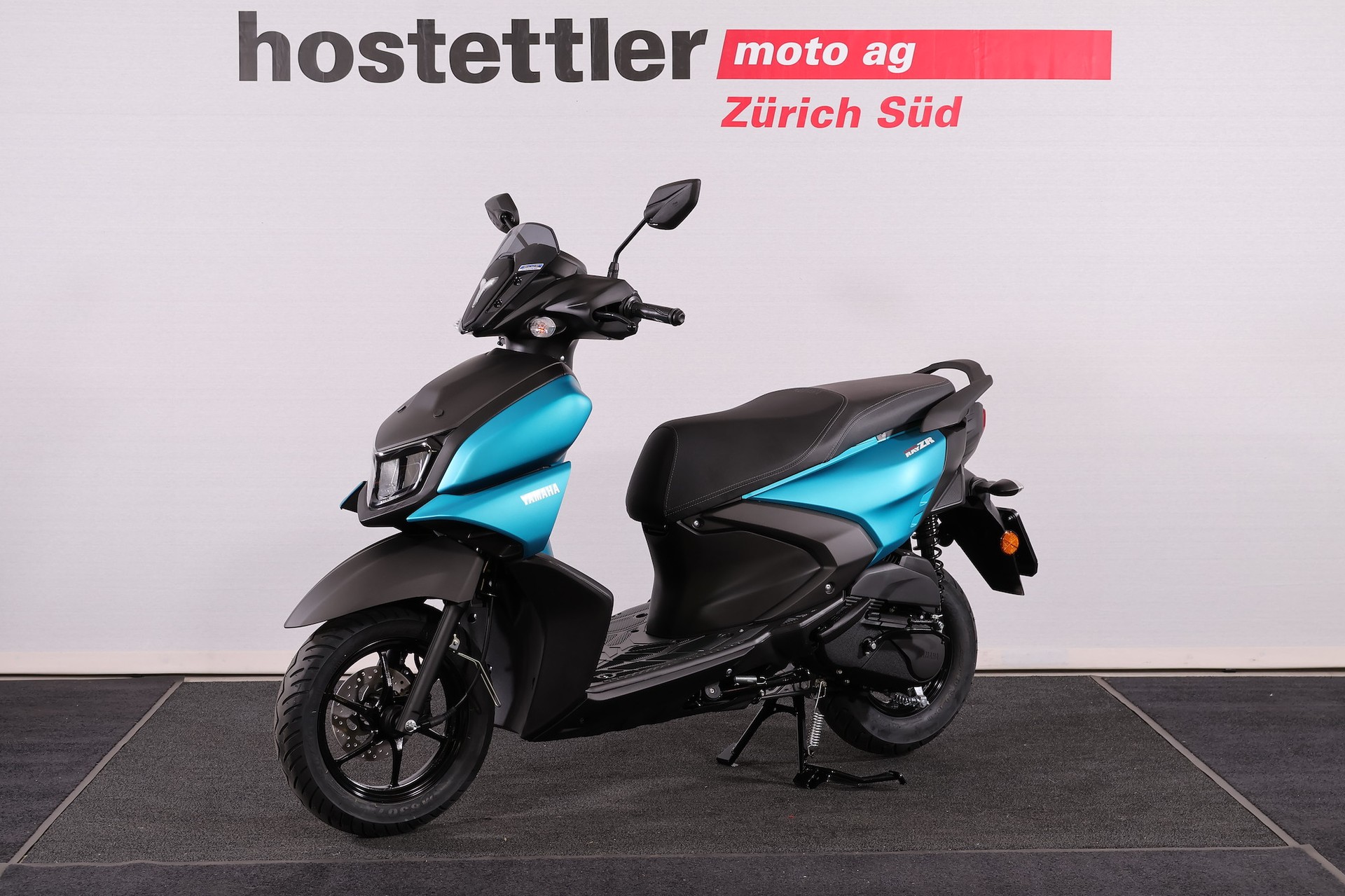 YAMAHA RayZR-showroom-element-1
