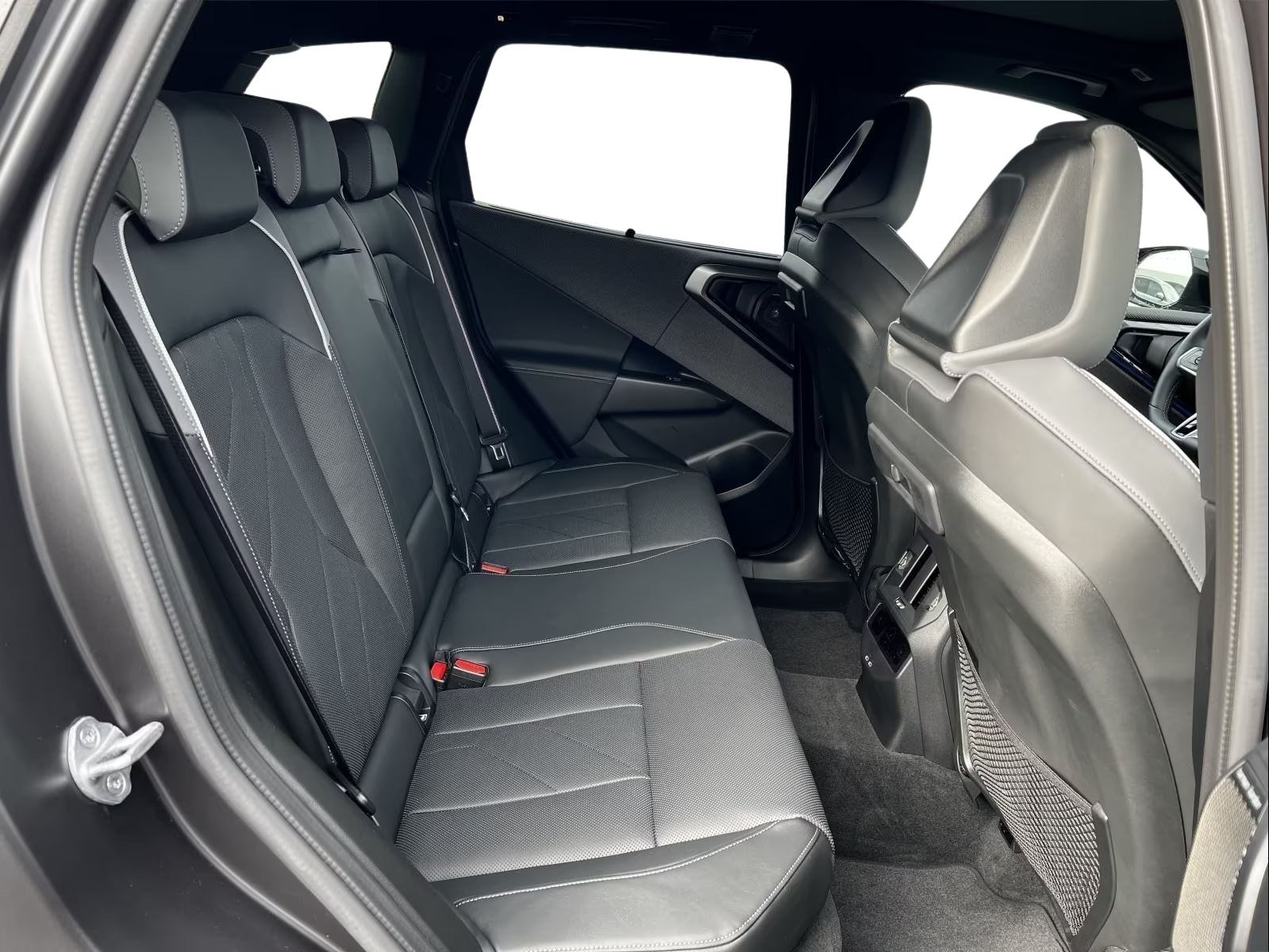 BMW X3 xDrive M50 48V M Sport Pro Individual-image-11