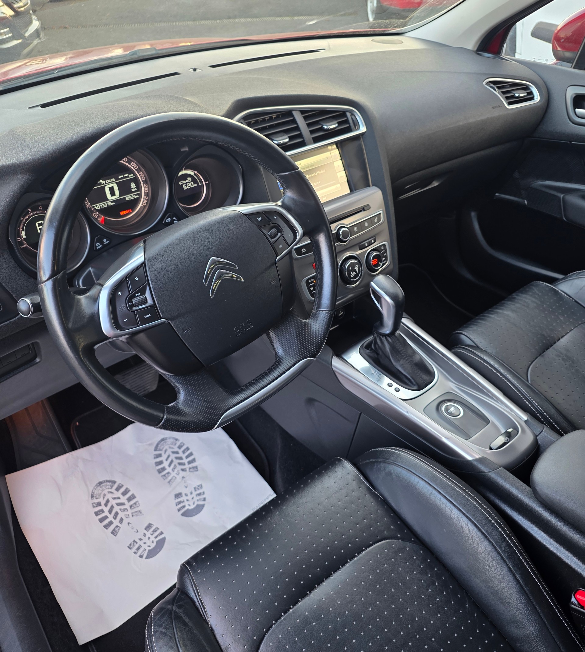 CITROEN C4 1.2 Pure Tech Shine Automatic-image-3