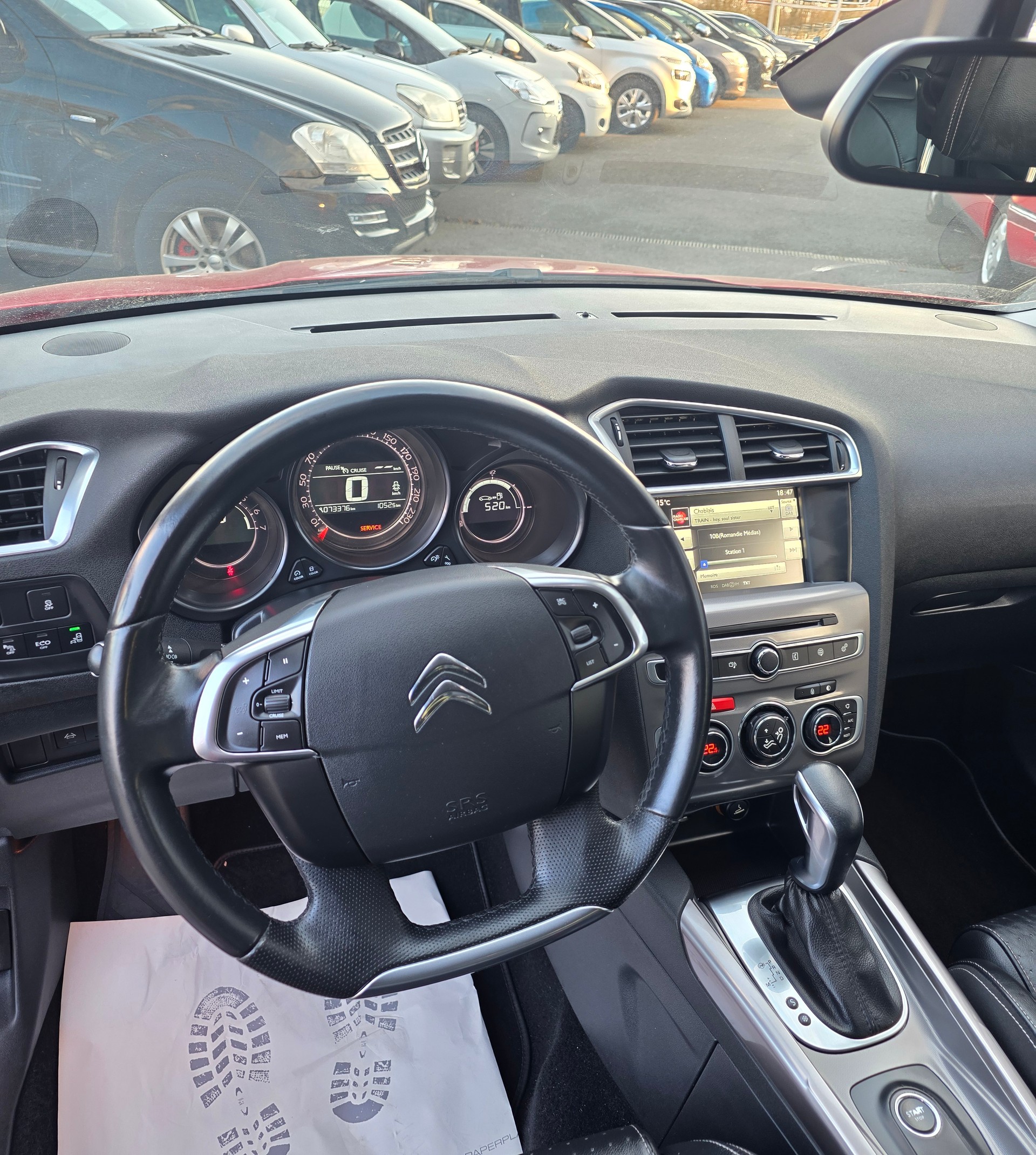 CITROEN C4 1.2 Pure Tech Shine Automatic-image-1