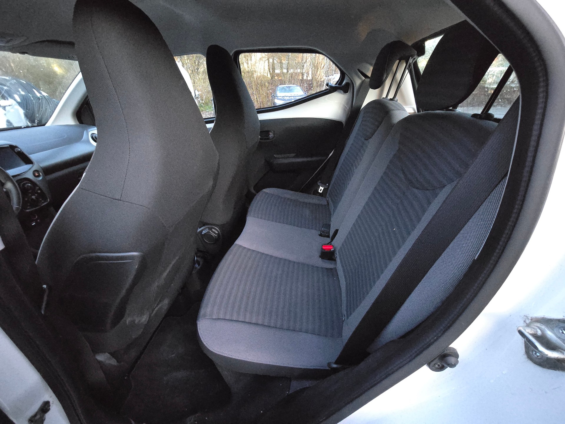 TOYOTA Aygo 1.0 VVT-i Trend X-shift-image-7