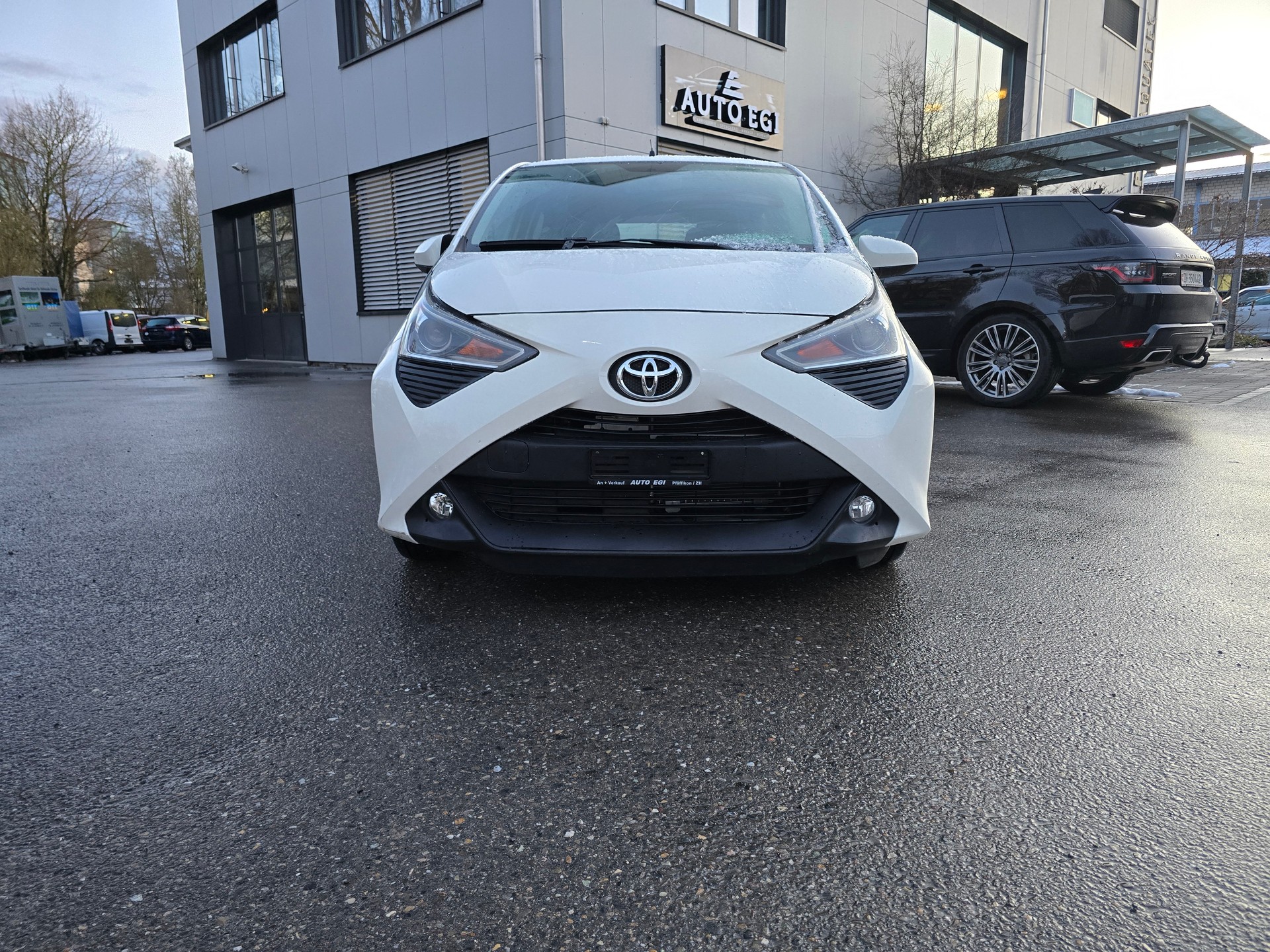 TOYOTA Aygo 1.0 VVT-i Trend X-shift-image-1